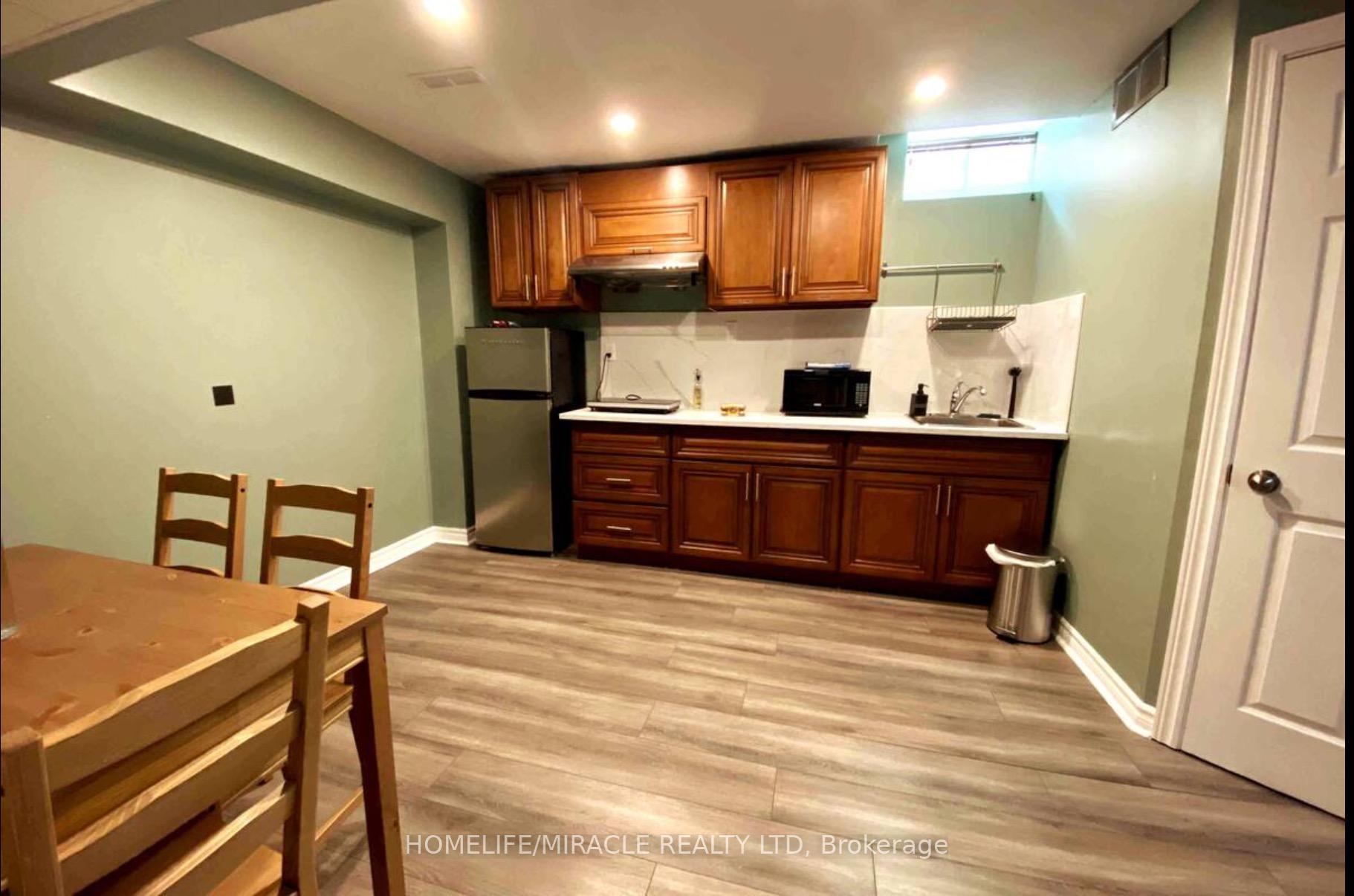 Photo 2 of Unit #basement, 9 Fairhill Avenue, Brampton, Fletcher's Meadow — HOMEH
