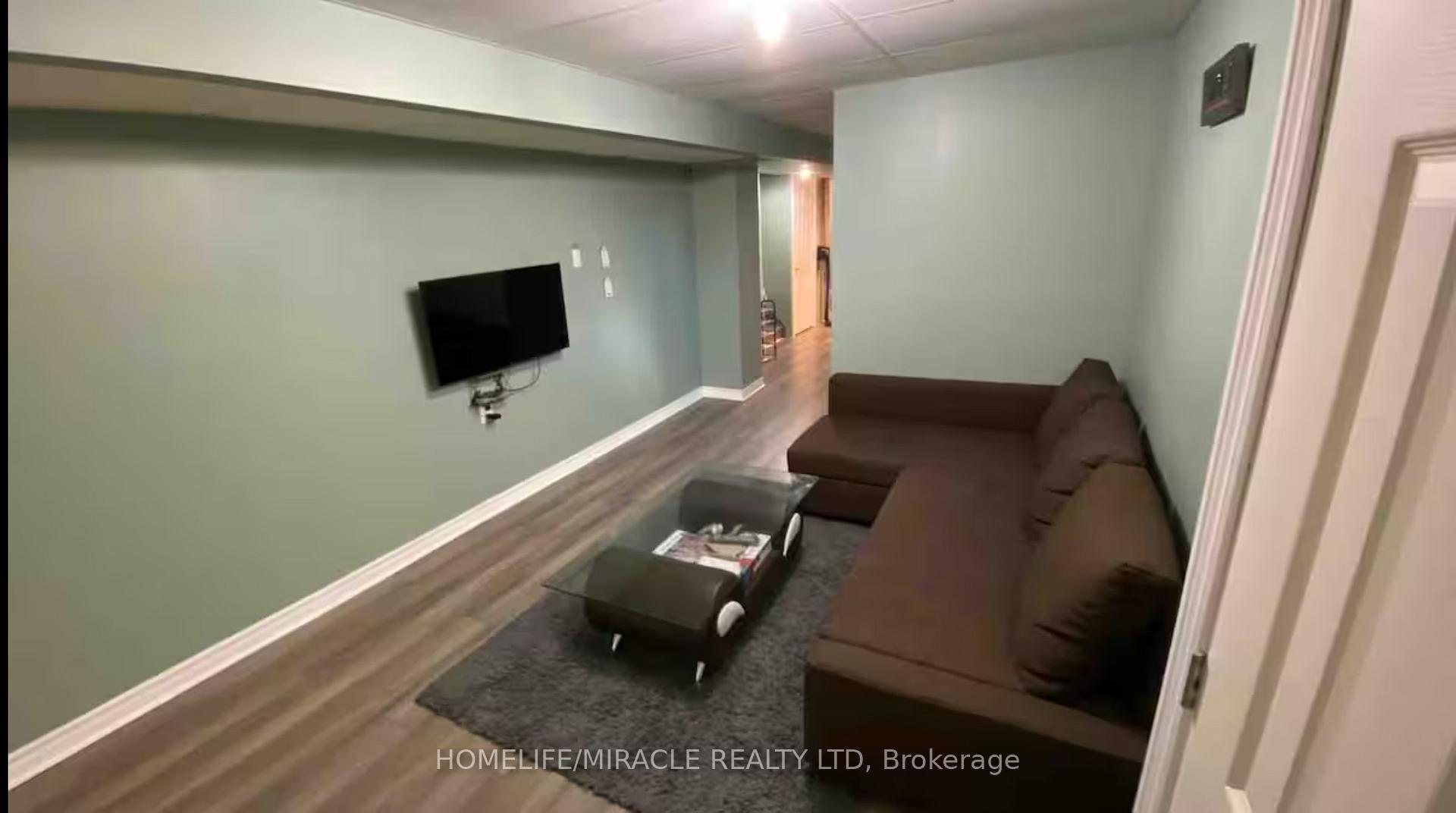 Photo 5 of Unit #basement, 9 Fairhill Avenue, Brampton, Fletcher's Meadow — HOMEH