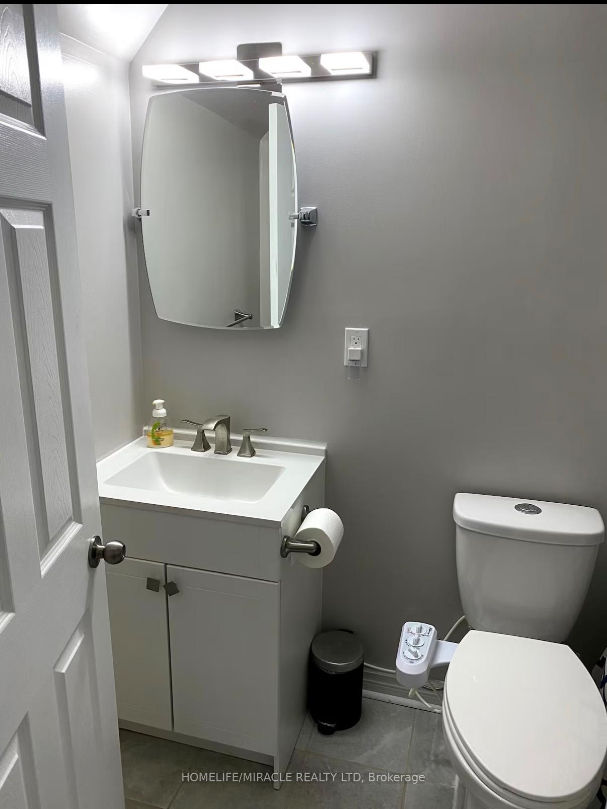 Photo 9 of Unit #basement, 9 Fairhill Avenue, Brampton, Fletcher's Meadow — HOMEH