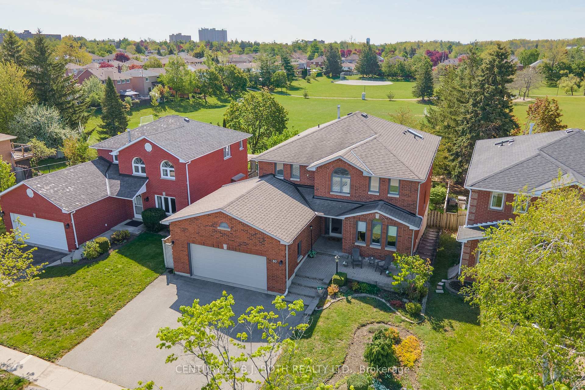 Photo 1 of 57 Finlay Road, Barrie, West Bayfield — HOMEH