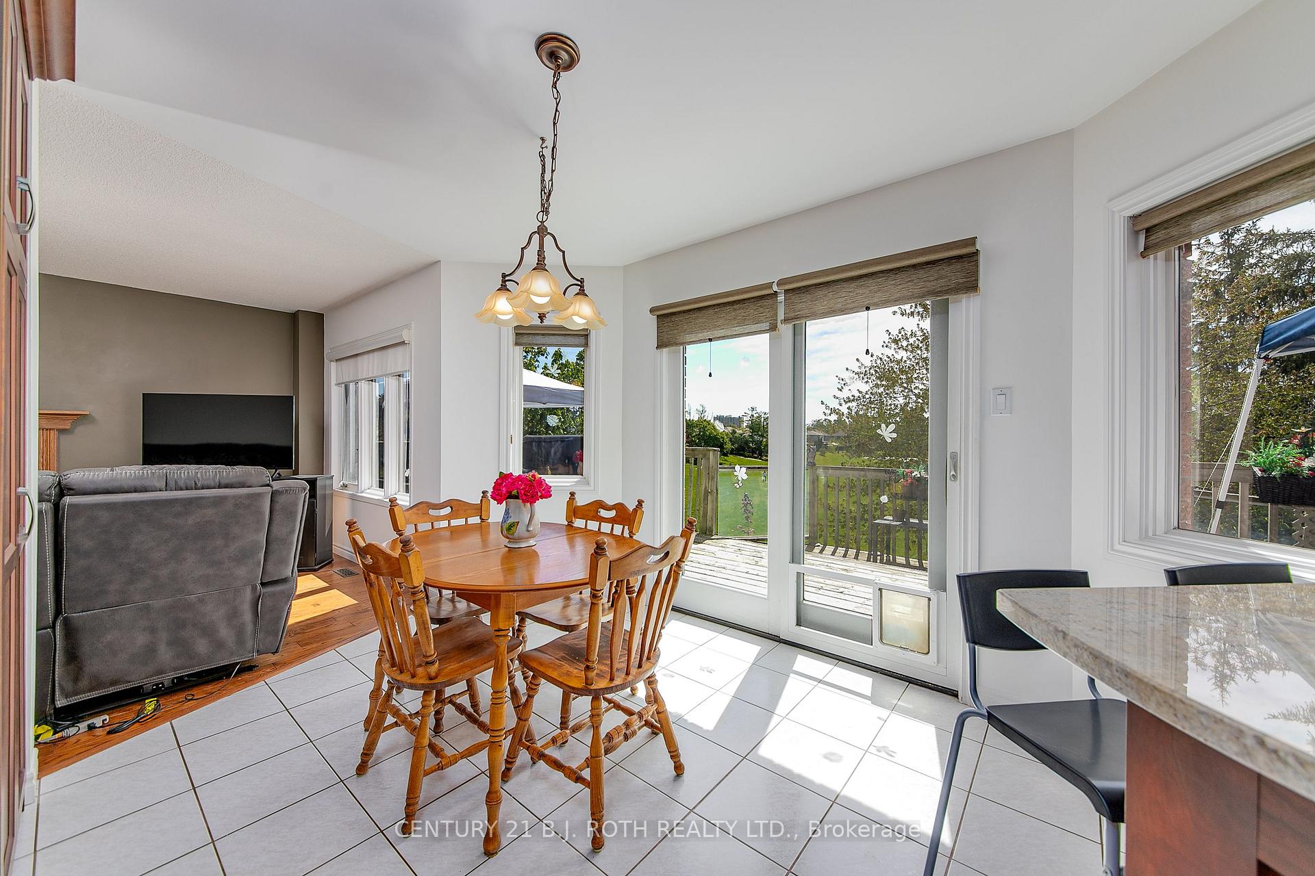 Photo 13 of 57 Finlay Road, Barrie, West Bayfield — HOMEH