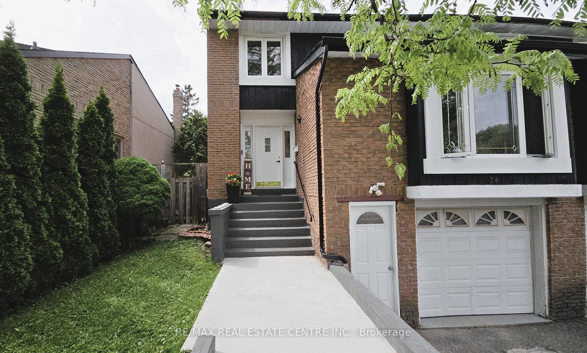 Photo 1 of 24 Salisbury Circle, Brampton, Brampton North — HOMEH