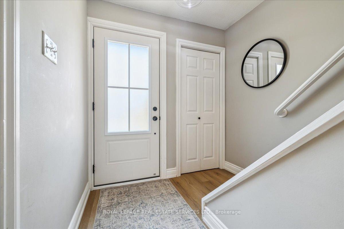 Photo 6 of 2423 Mount Forest Drive, Burlington, Mountainside — HOMEH