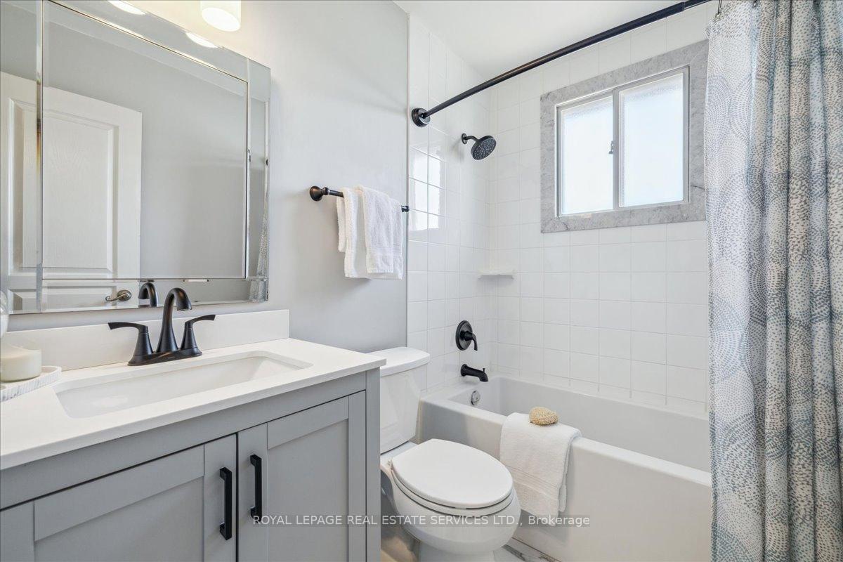 Photo 27 of 2423 Mount Forest Drive, Burlington, Mountainside — HOMEH