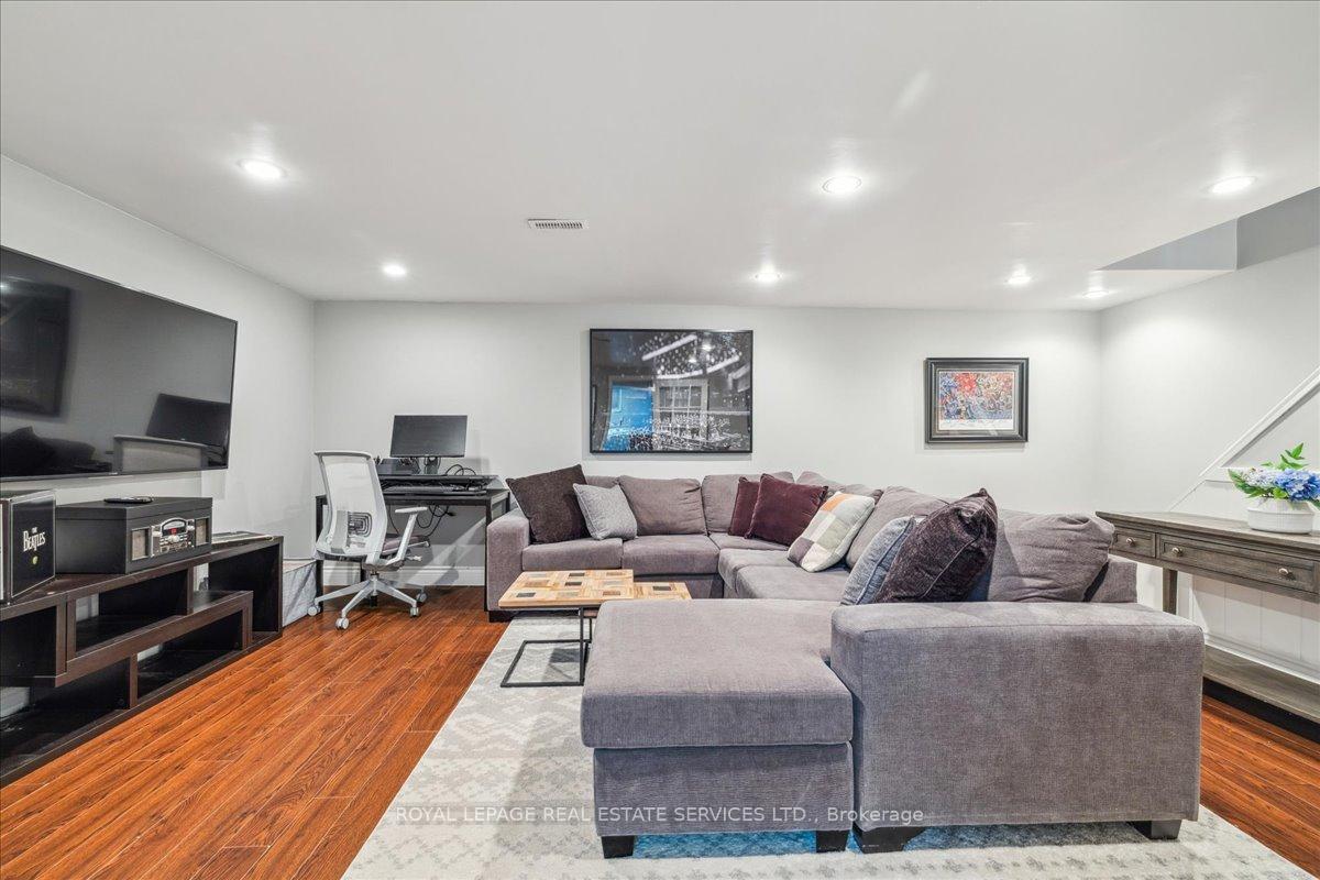 Photo 28 of 2423 Mount Forest Drive, Burlington, Mountainside — HOMEH