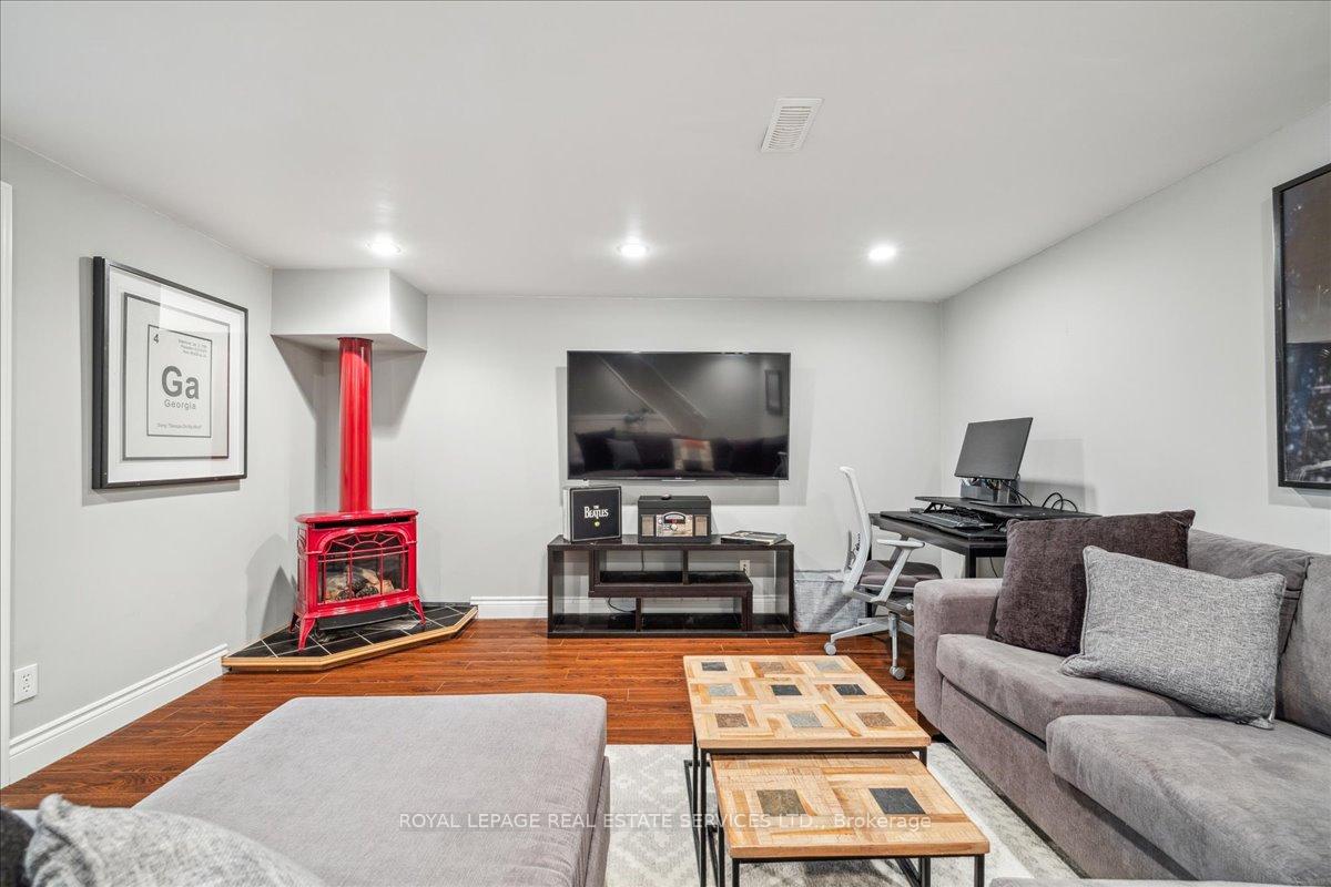 Photo 29 of 2423 Mount Forest Drive, Burlington, Mountainside — HOMEH