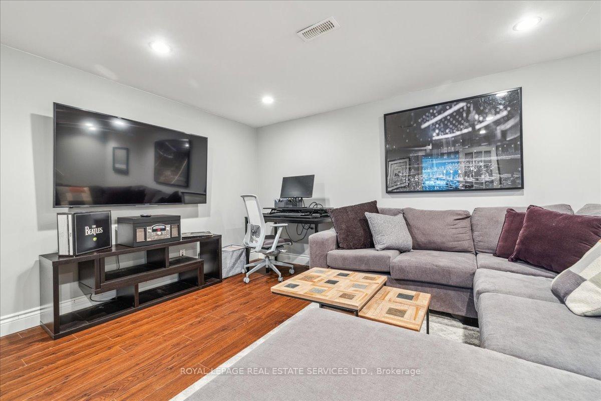 Photo 30 of 2423 Mount Forest Drive, Burlington, Mountainside — HOMEH