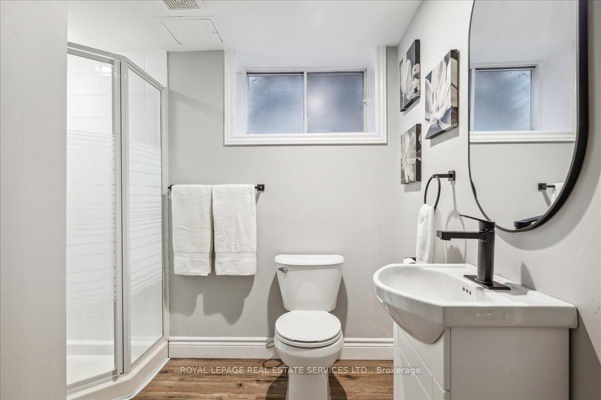 Photo 33 of 2423 Mount Forest Drive, Burlington, Mountainside — HOMEH