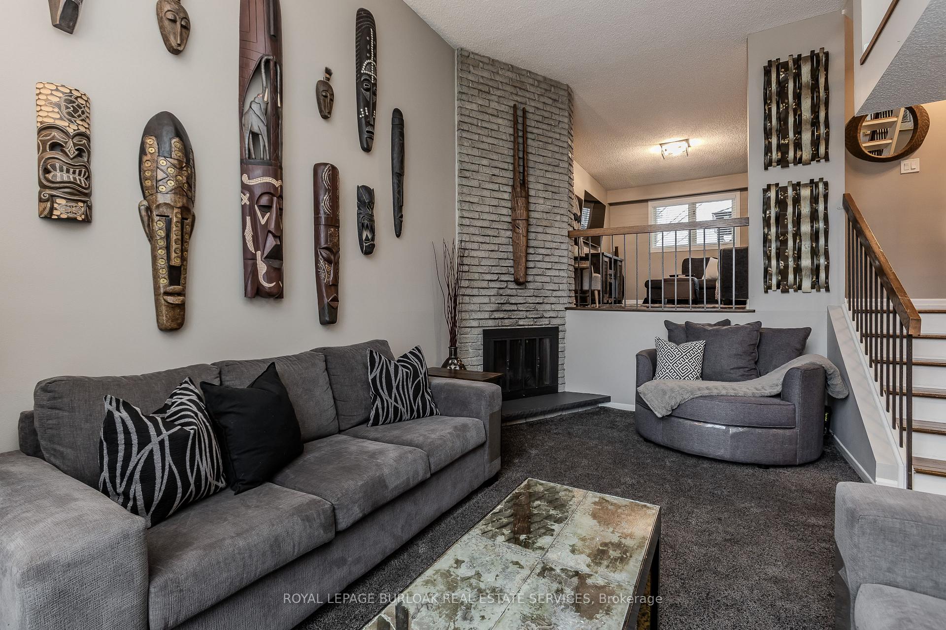 Photo 9 of 2353 Sinclair Circle, Burlington, Brant Hills — HOMEH