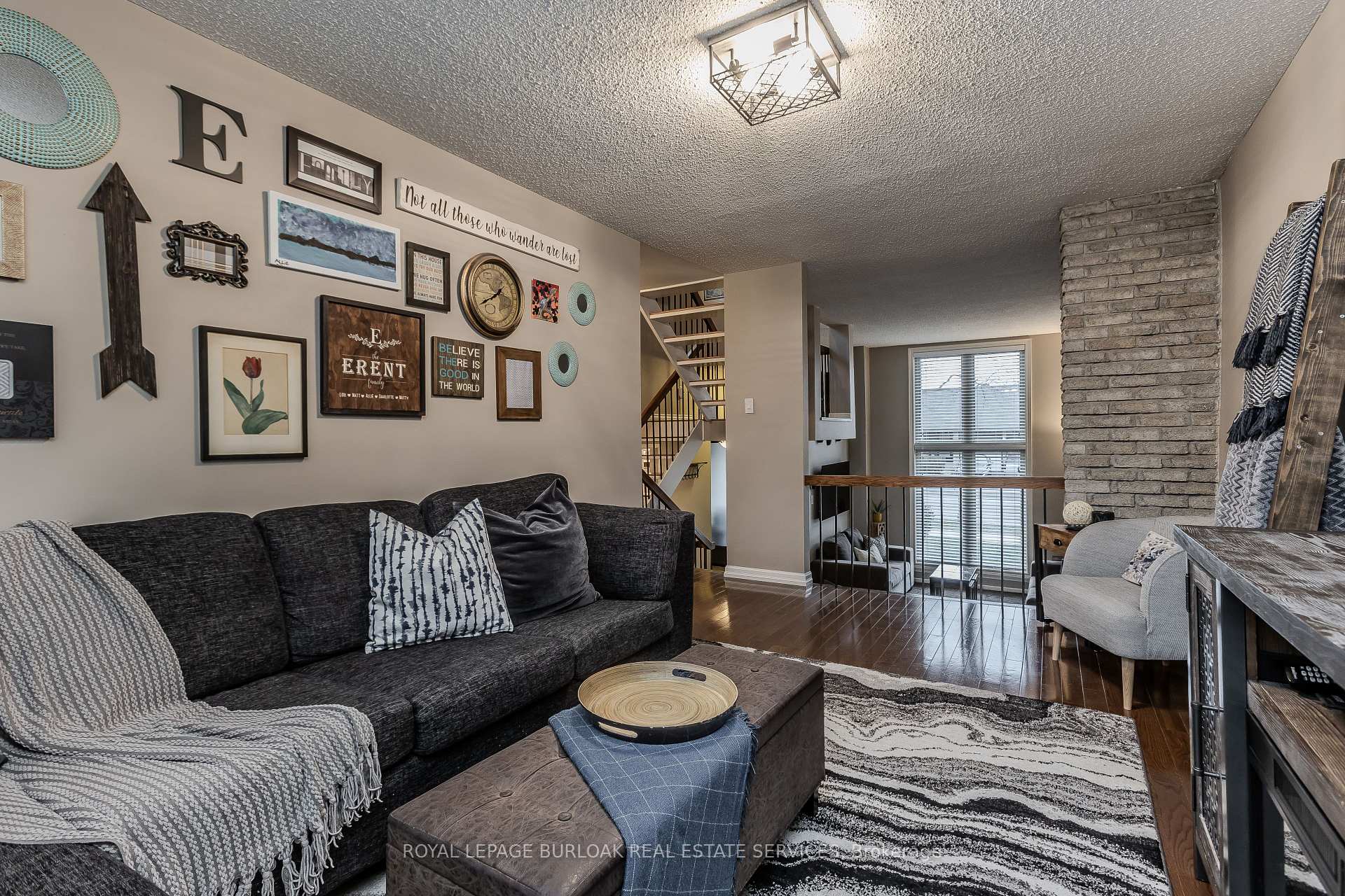 Photo 12 of 2353 Sinclair Circle, Burlington, Brant Hills — HOMEH