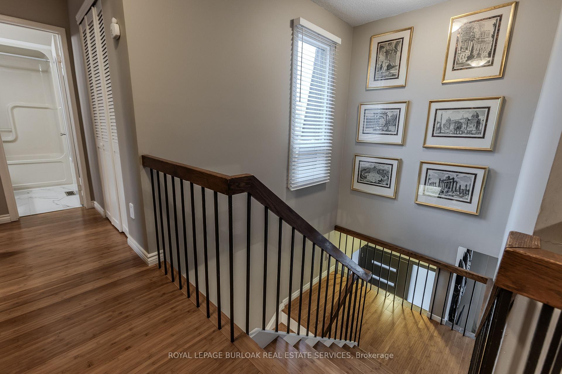 Photo 20 of 2353 Sinclair Circle, Burlington, Brant Hills — HOMEH
