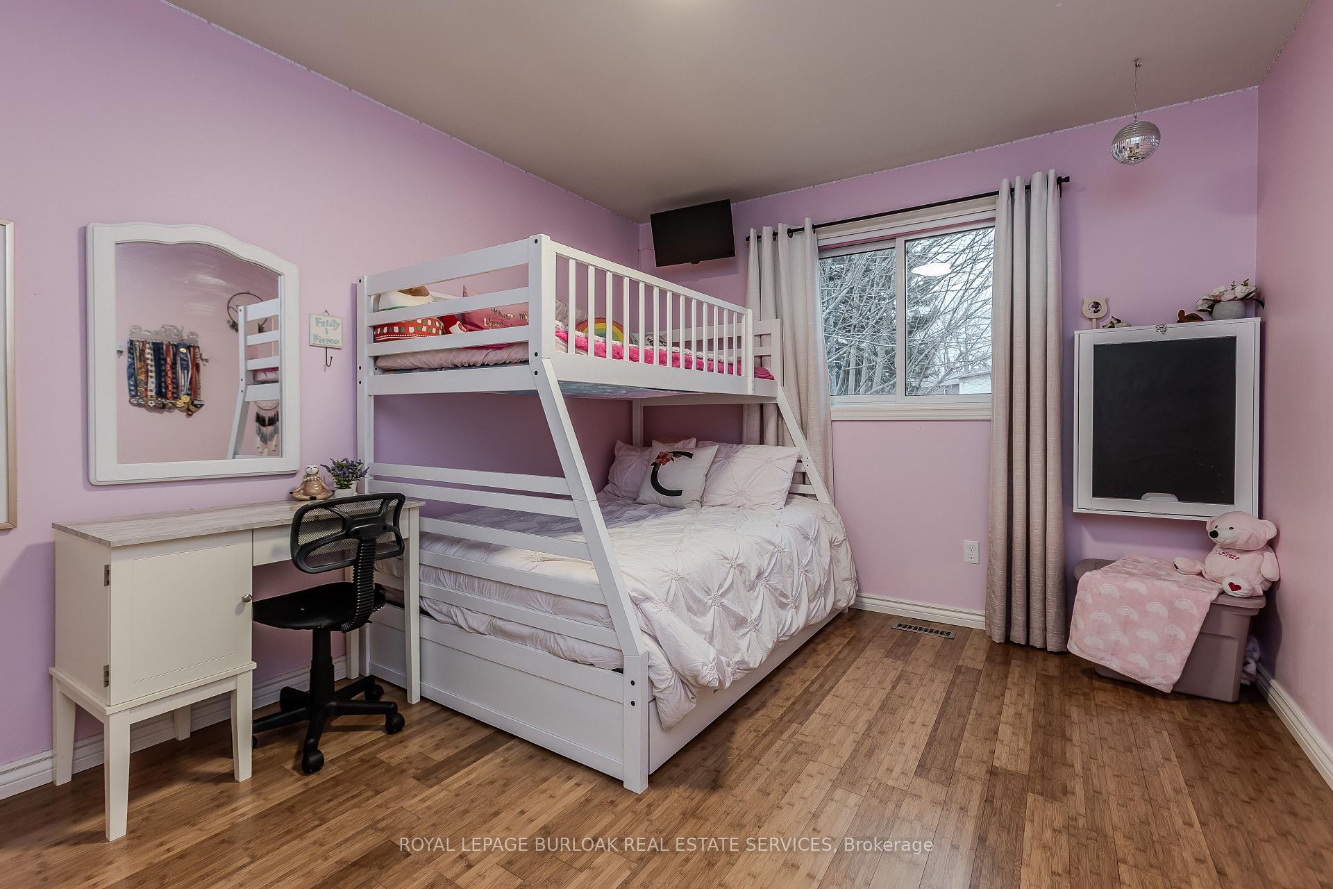 Photo 23 of 2353 Sinclair Circle, Burlington, Brant Hills — HOMEH