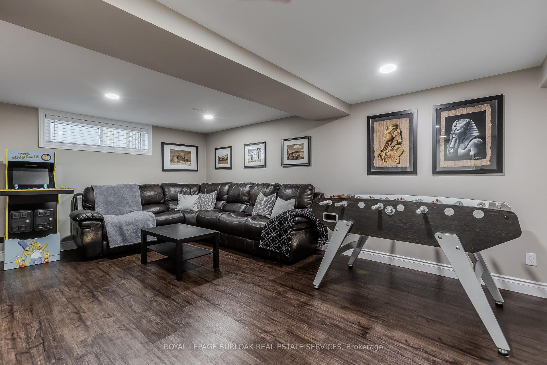 Photo 27 of 2353 Sinclair Circle, Burlington, Brant Hills — HOMEH