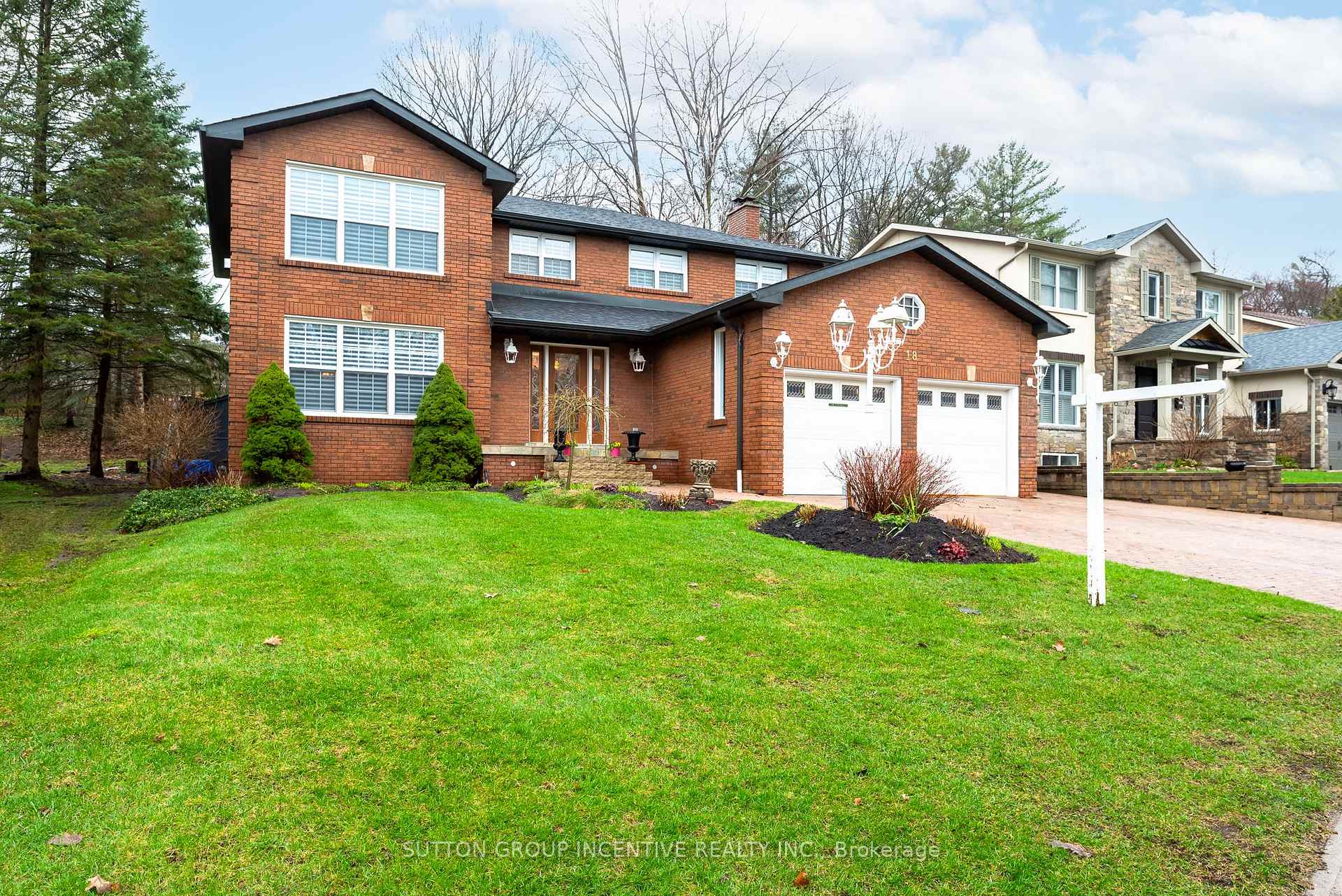 Photo 1 of 18 Valley Drive, Barrie, Sunnidale — HOMEH