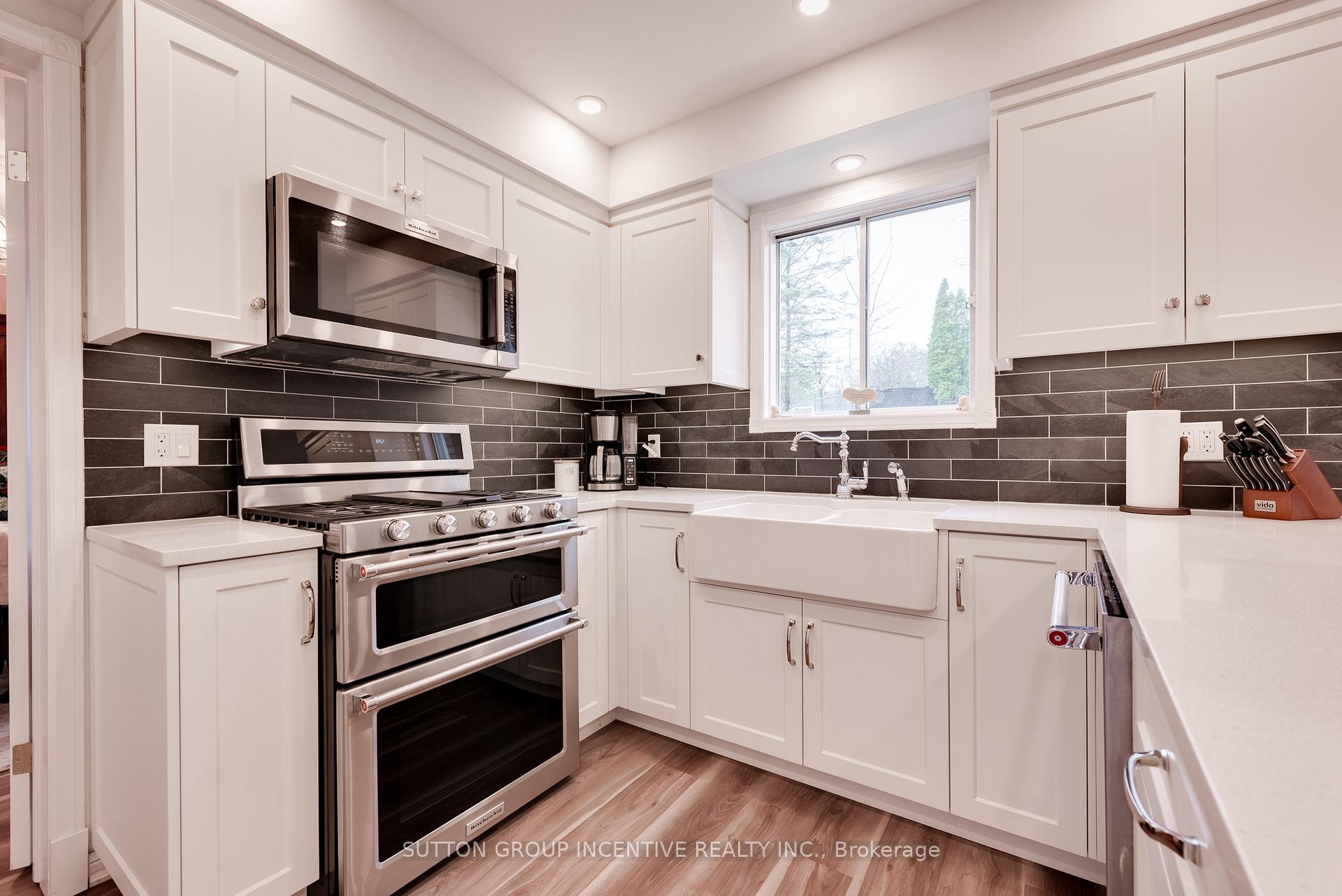 Photo 7 of 18 Valley Drive, Barrie, Sunnidale — HOMEH