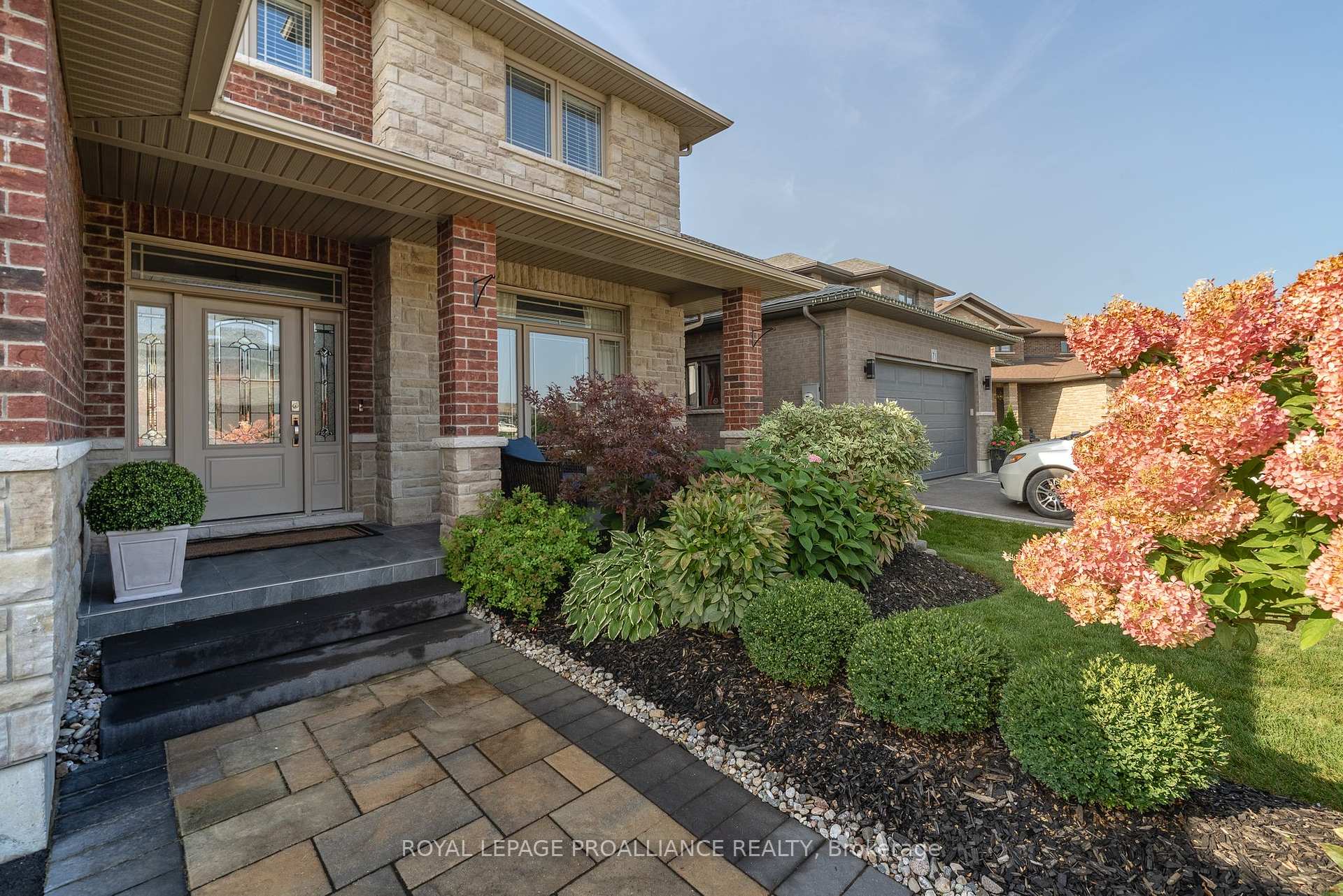 Photo 2 of 73 Hummingbird Drive, Belleville, Thurlow Ward — HOMEH
