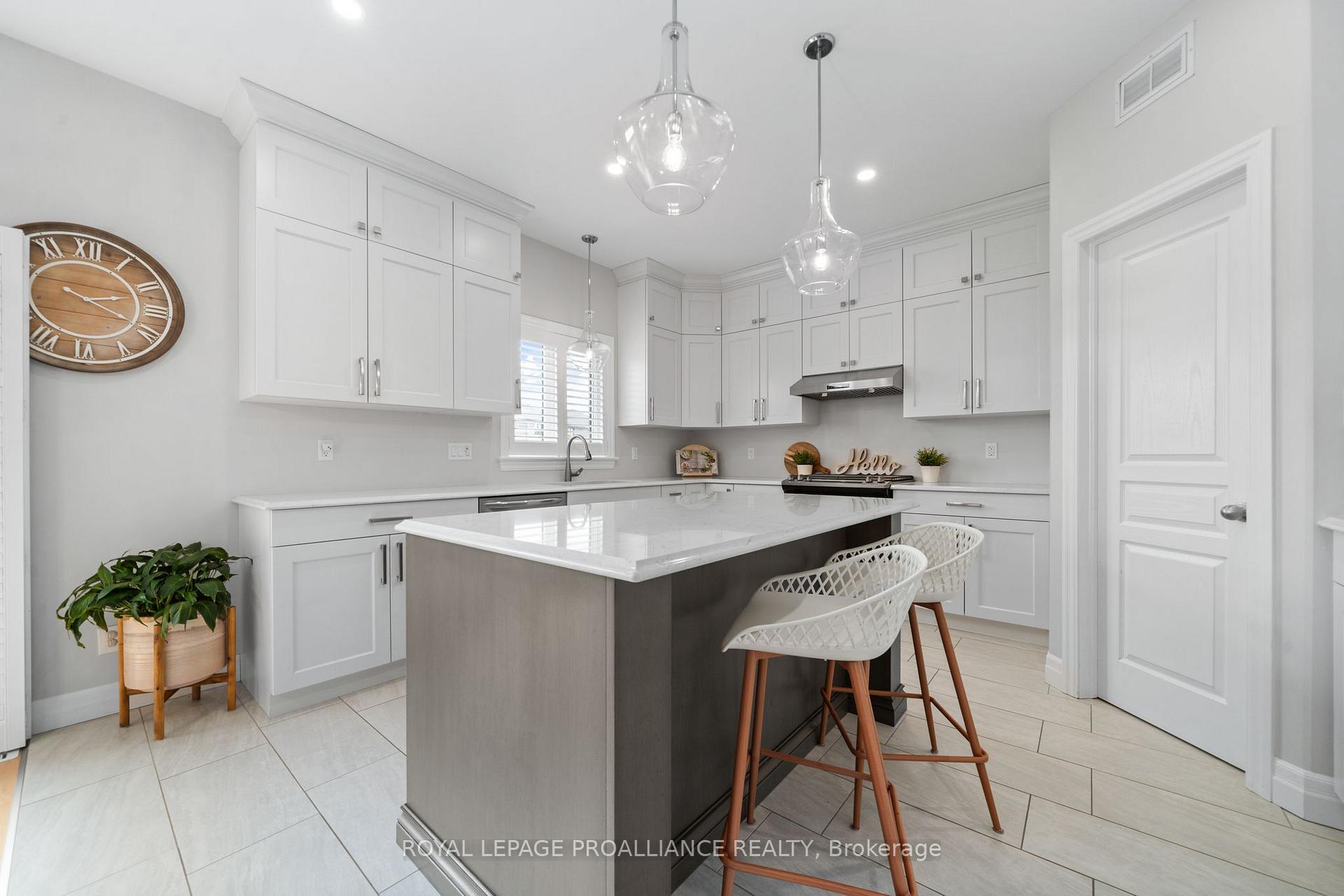Photo 6 of 73 Hummingbird Drive, Belleville, Thurlow Ward — HOMEH