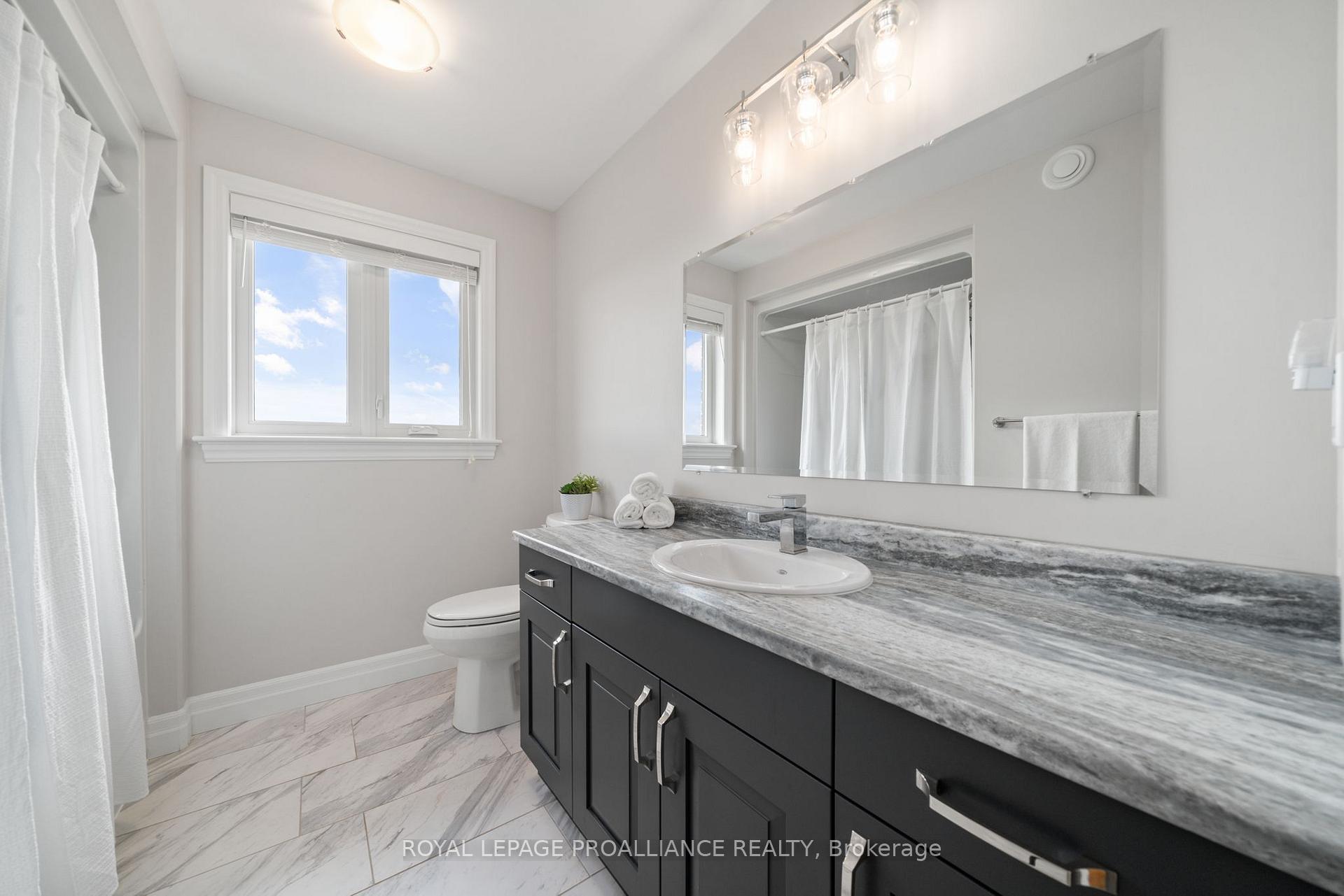 Photo 32 of 73 Hummingbird Drive, Belleville, Thurlow Ward — HOMEH