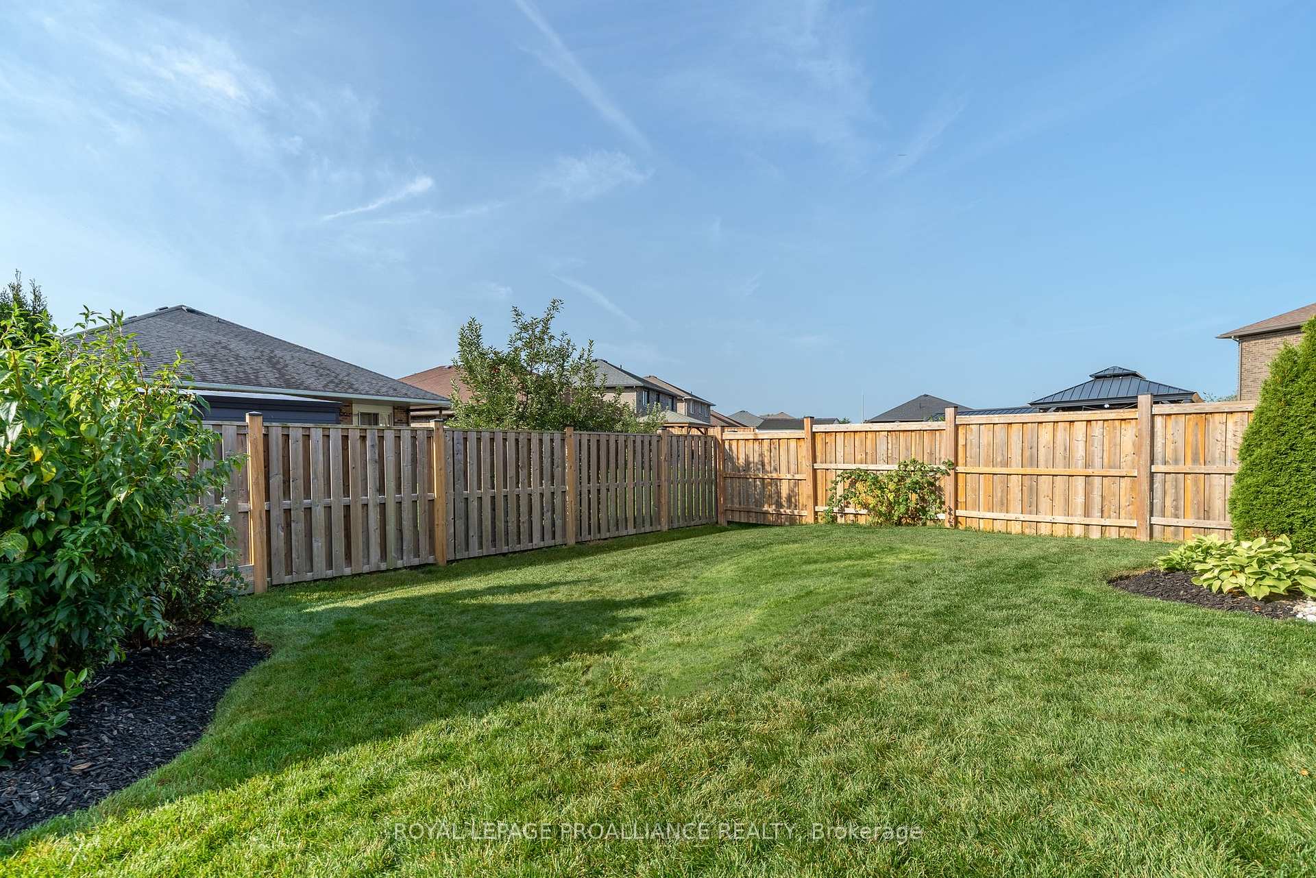 Photo 44 of 73 Hummingbird Drive, Belleville, Thurlow Ward — HOMEH