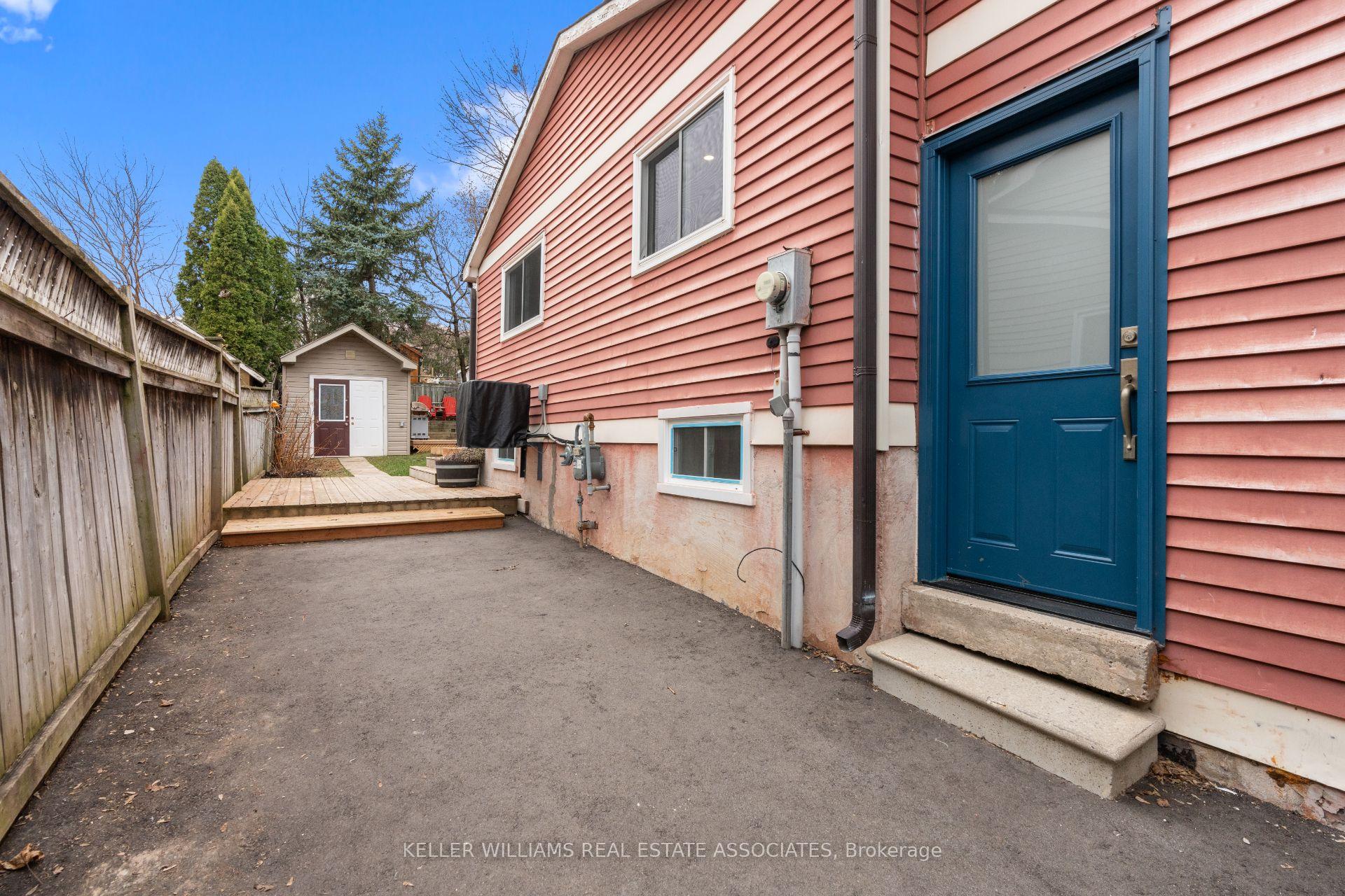Photo 7 of 2310 Middlesmoor Crescent, Burlington, Brant Hills — HOMEH