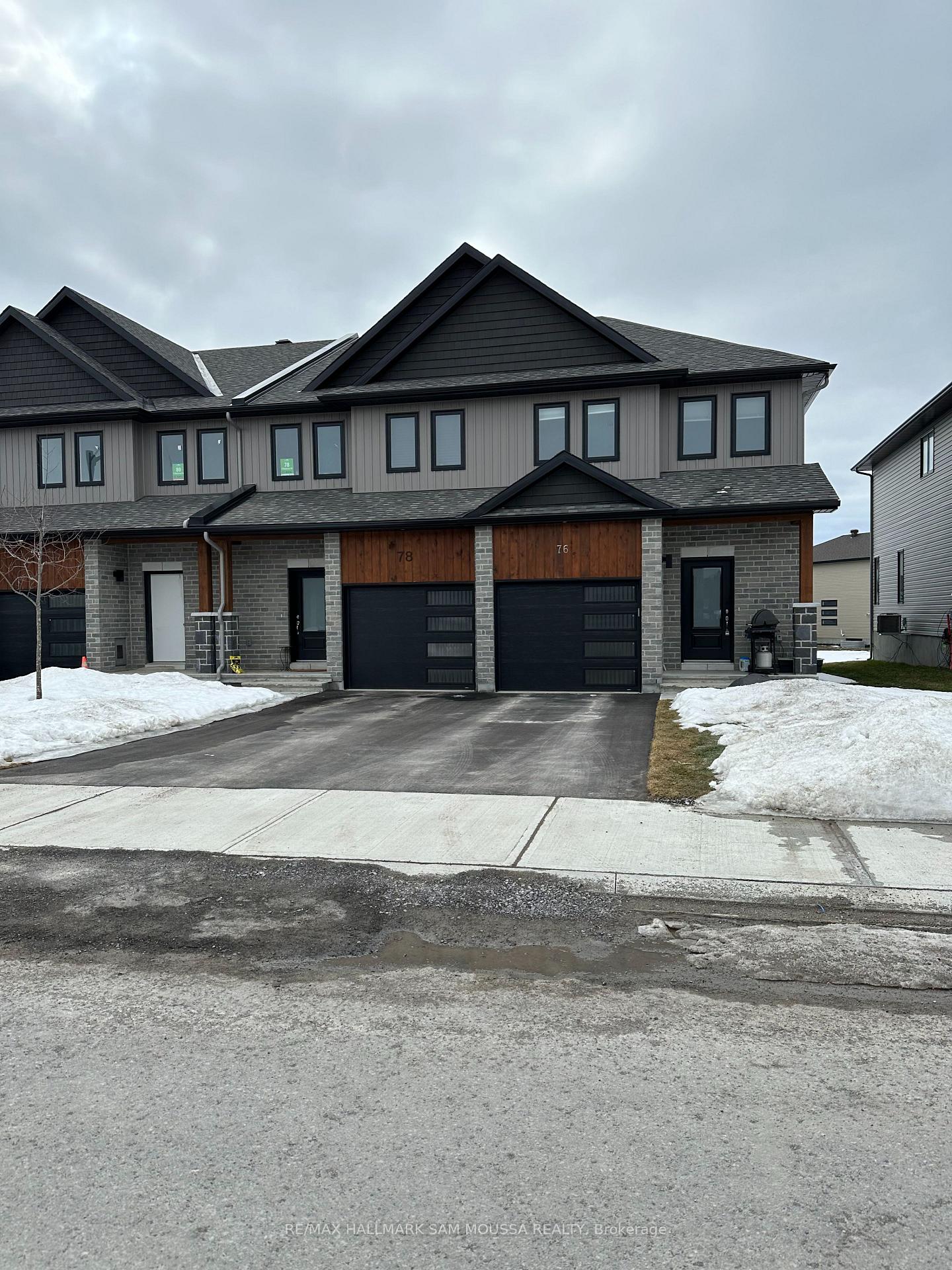 Photo 4 of 76 O'Donovan Drive, Carleton Place — HOMEH
