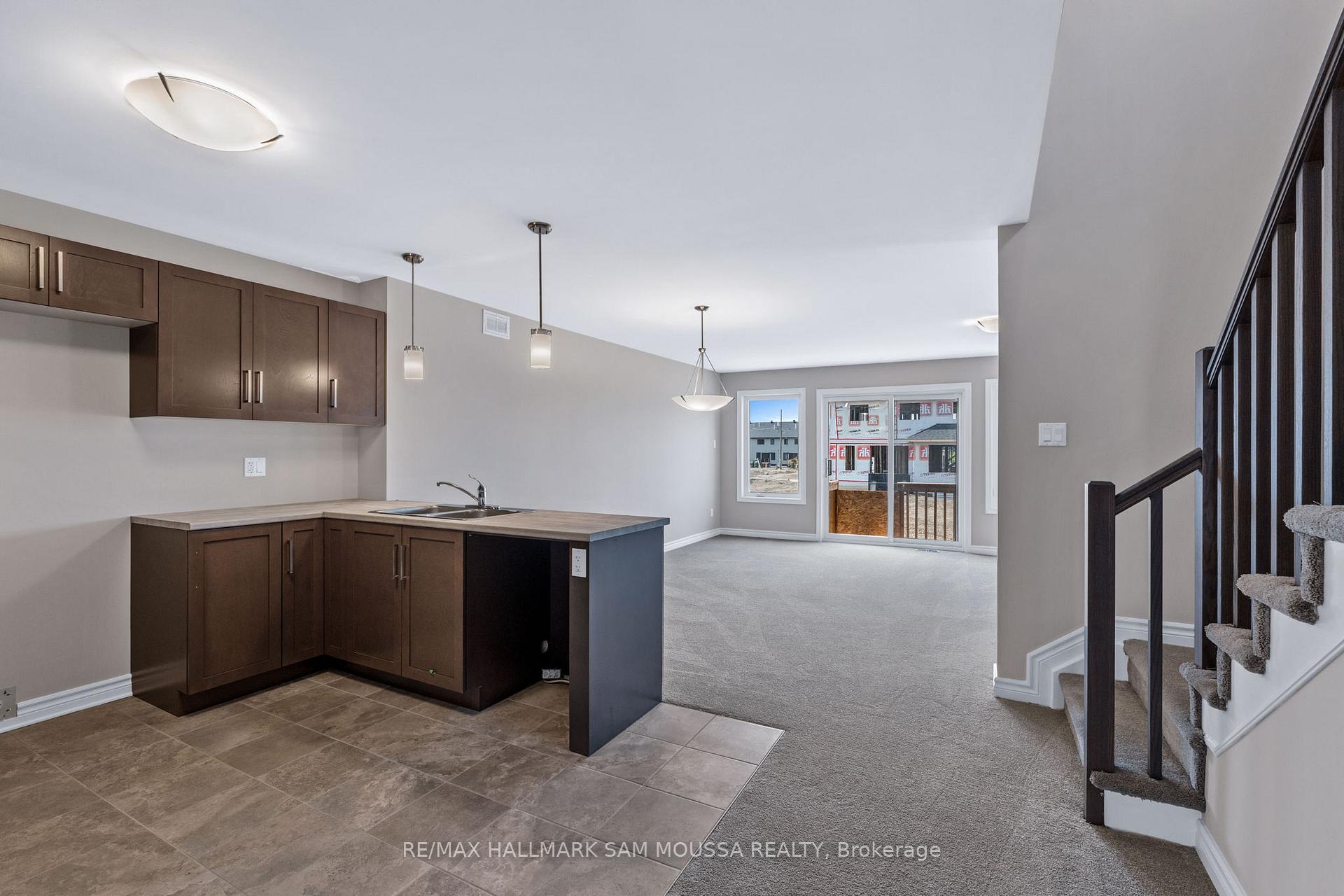 Photo 5 of 76 O'Donovan Drive, Carleton Place — HOMEH