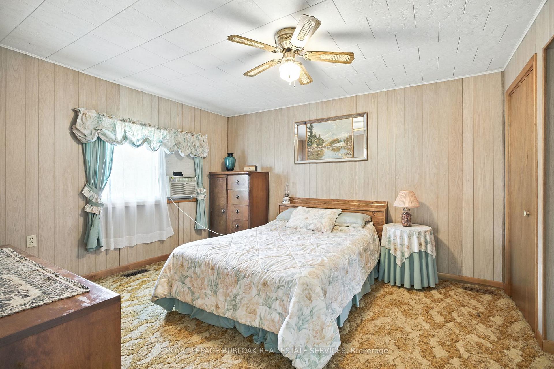 Photo 11 of 572 Parkside Drive, Hamilton, Rural Flamborough — HOMEH