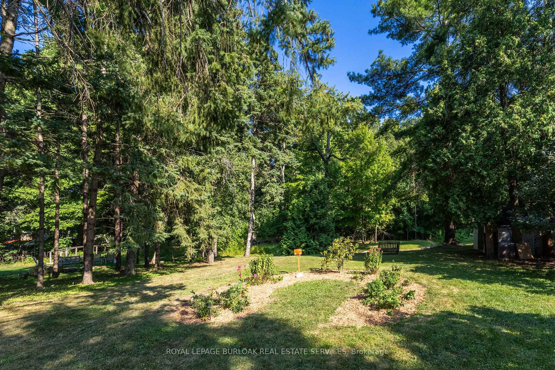Photo 23 of 572 Parkside Drive, Hamilton, Rural Flamborough — HOMEH