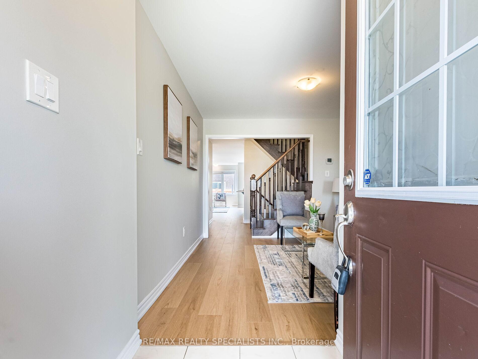 Photo 6 of 55 Rockbrook Trail, Brampton, Northwest Brampton — HOMEH