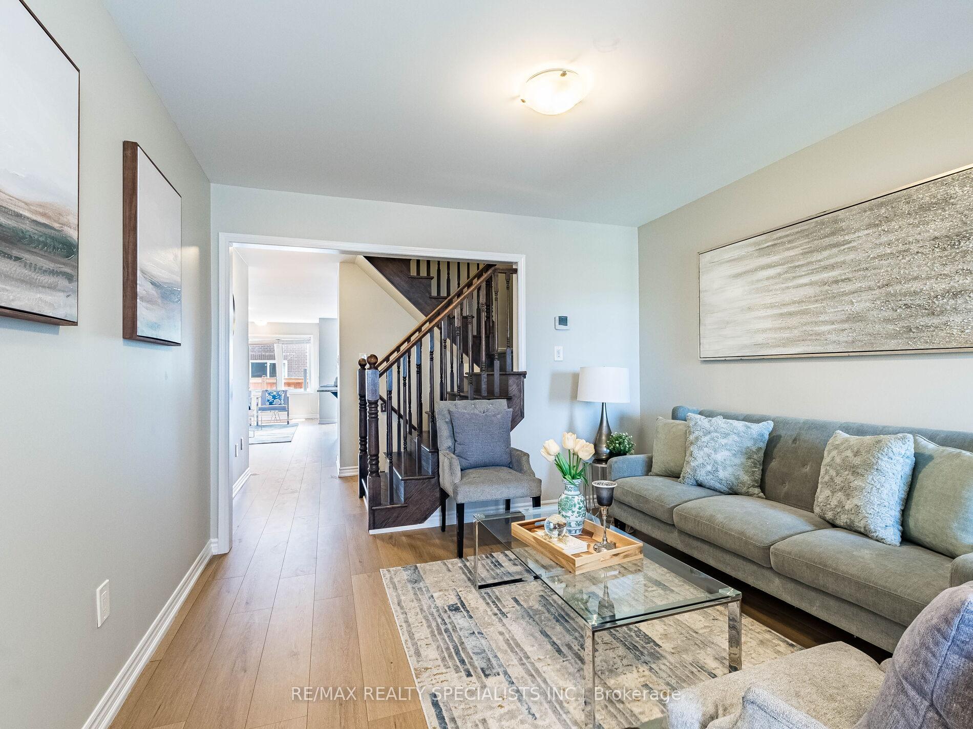 Photo 8 of 55 Rockbrook Trail, Brampton, Northwest Brampton — HOMEH