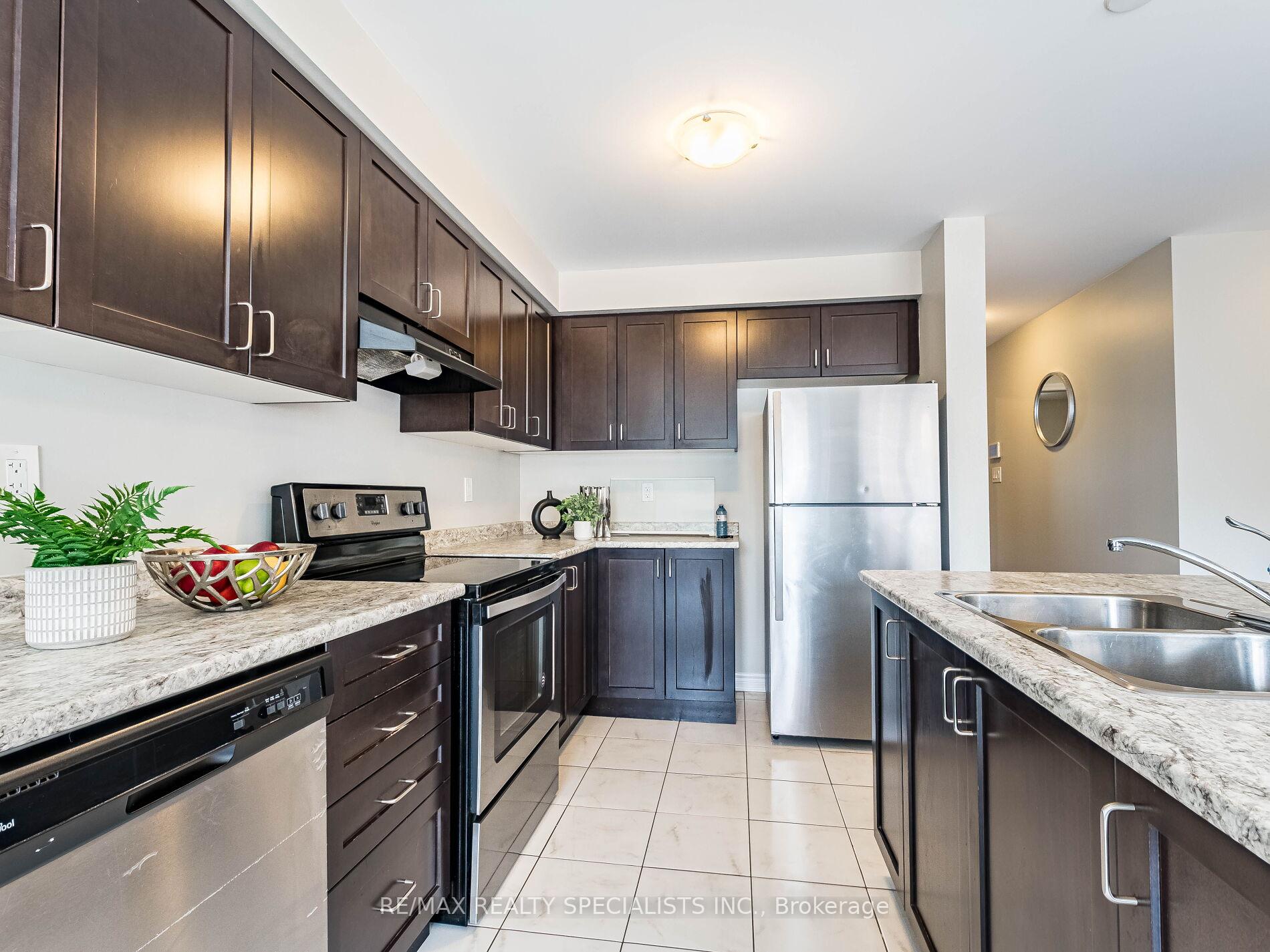 Photo 23 of 55 Rockbrook Trail, Brampton, Northwest Brampton — HOMEH