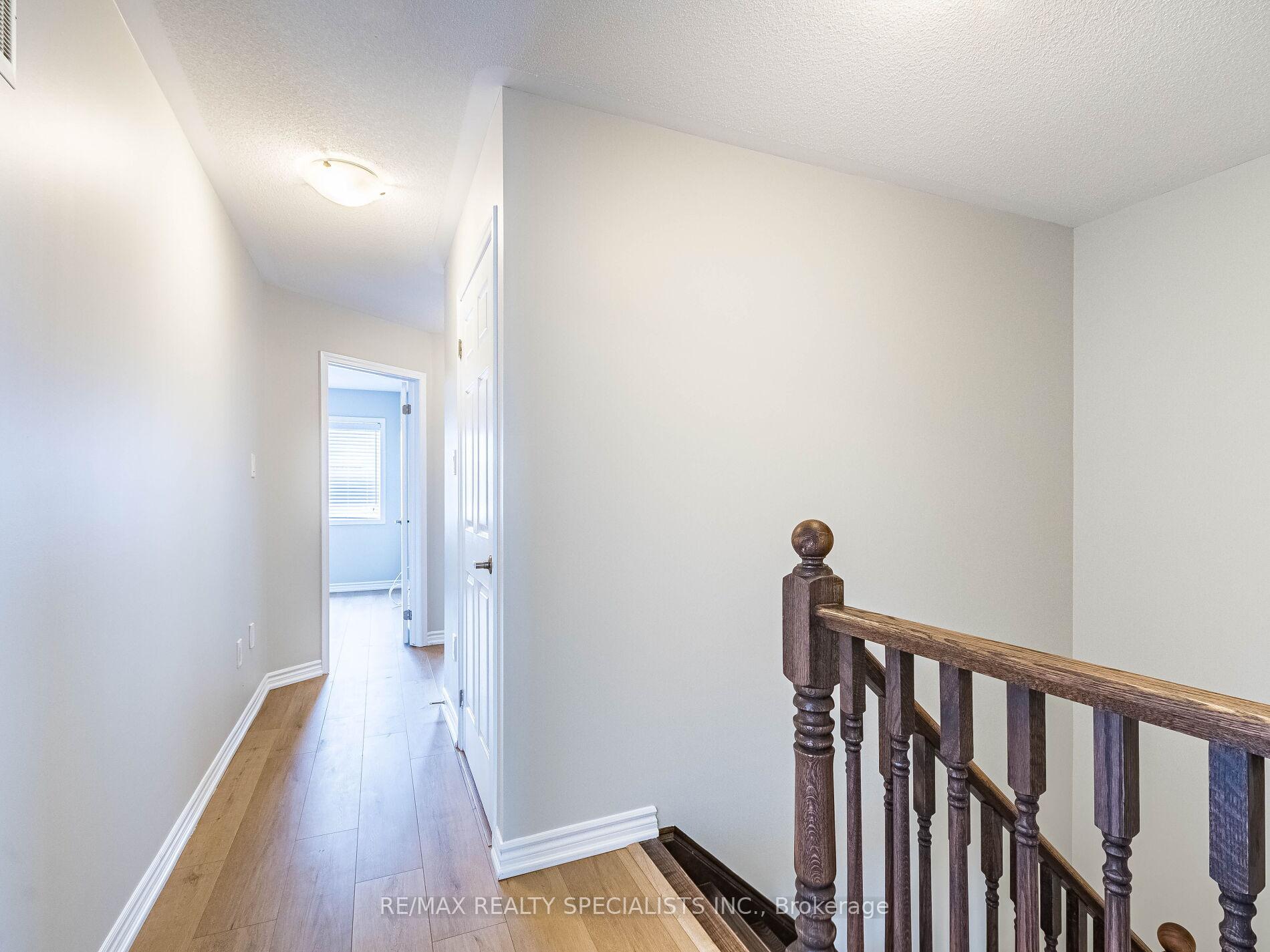 Photo 32 of 55 Rockbrook Trail, Brampton, Northwest Brampton — HOMEH