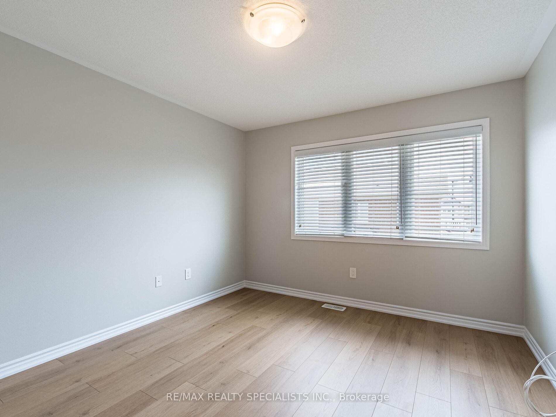 Photo 15 of 55 Rockbrook Trail, Brampton, Northwest Brampton — HOMEH