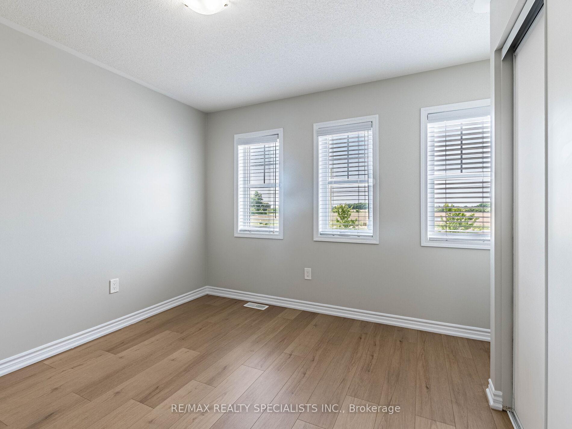 Photo 18 of 55 Rockbrook Trail, Brampton, Northwest Brampton — HOMEH