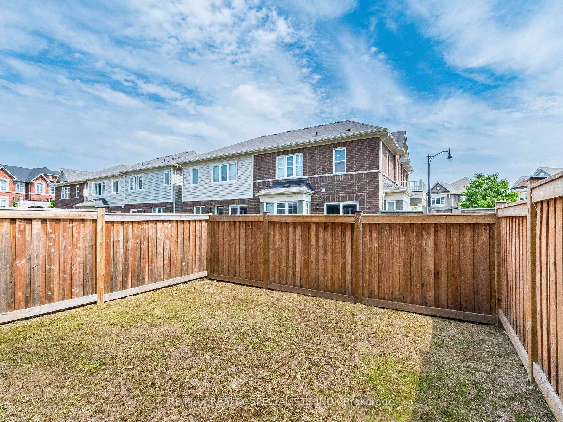 Photo 42 of 55 Rockbrook Trail, Brampton, Northwest Brampton — HOMEH