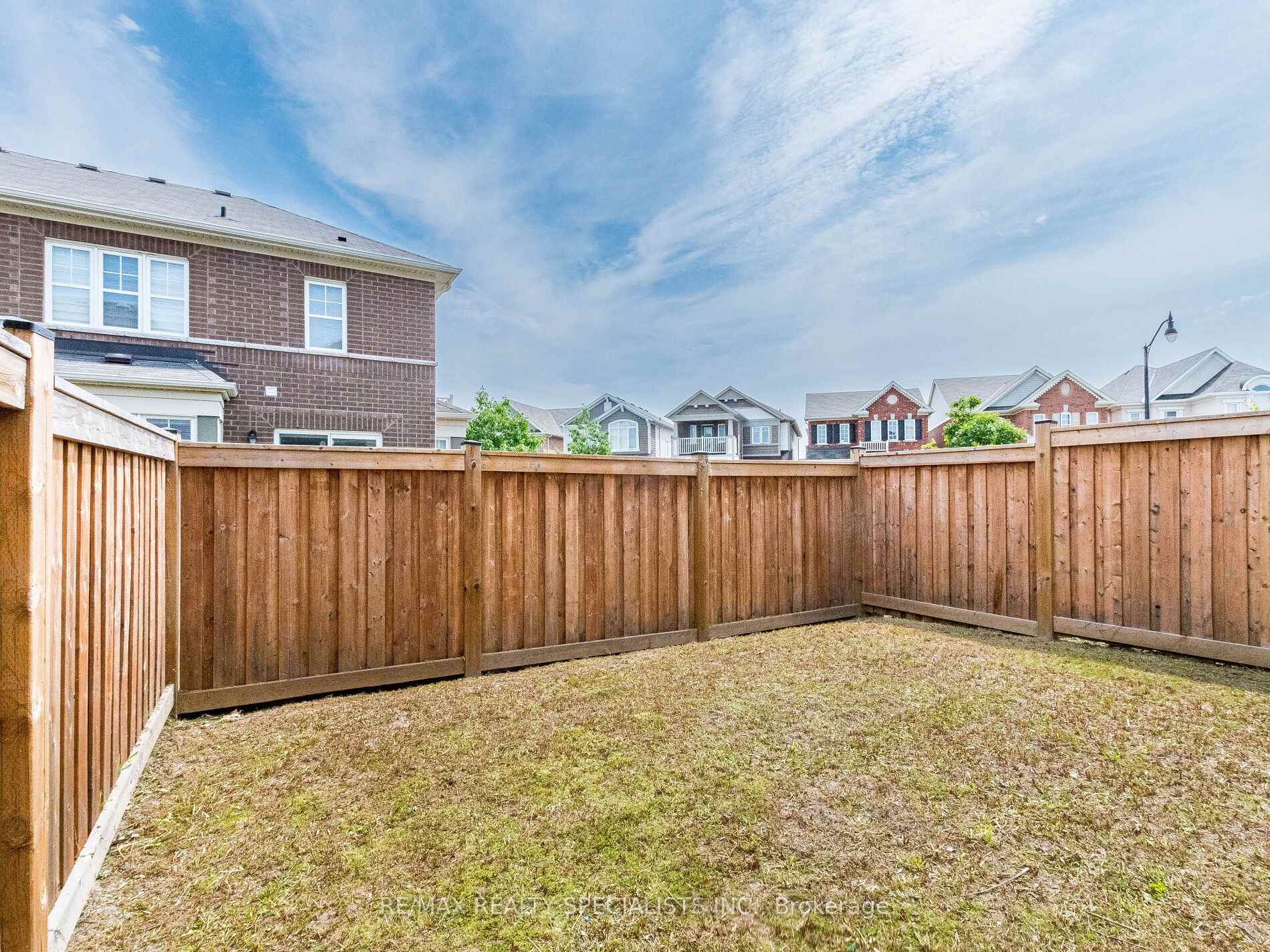 Photo 34 of 55 Rockbrook Trail, Brampton, Northwest Brampton — HOMEH