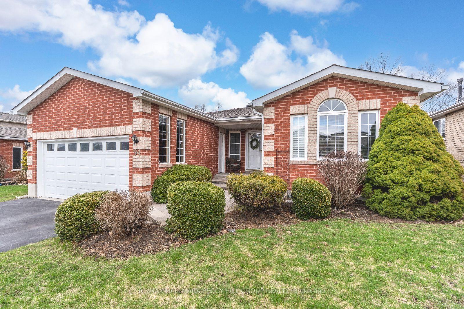 Photo 1 of 94 Crompton Drive, Barrie, Little Lake — HOMEH