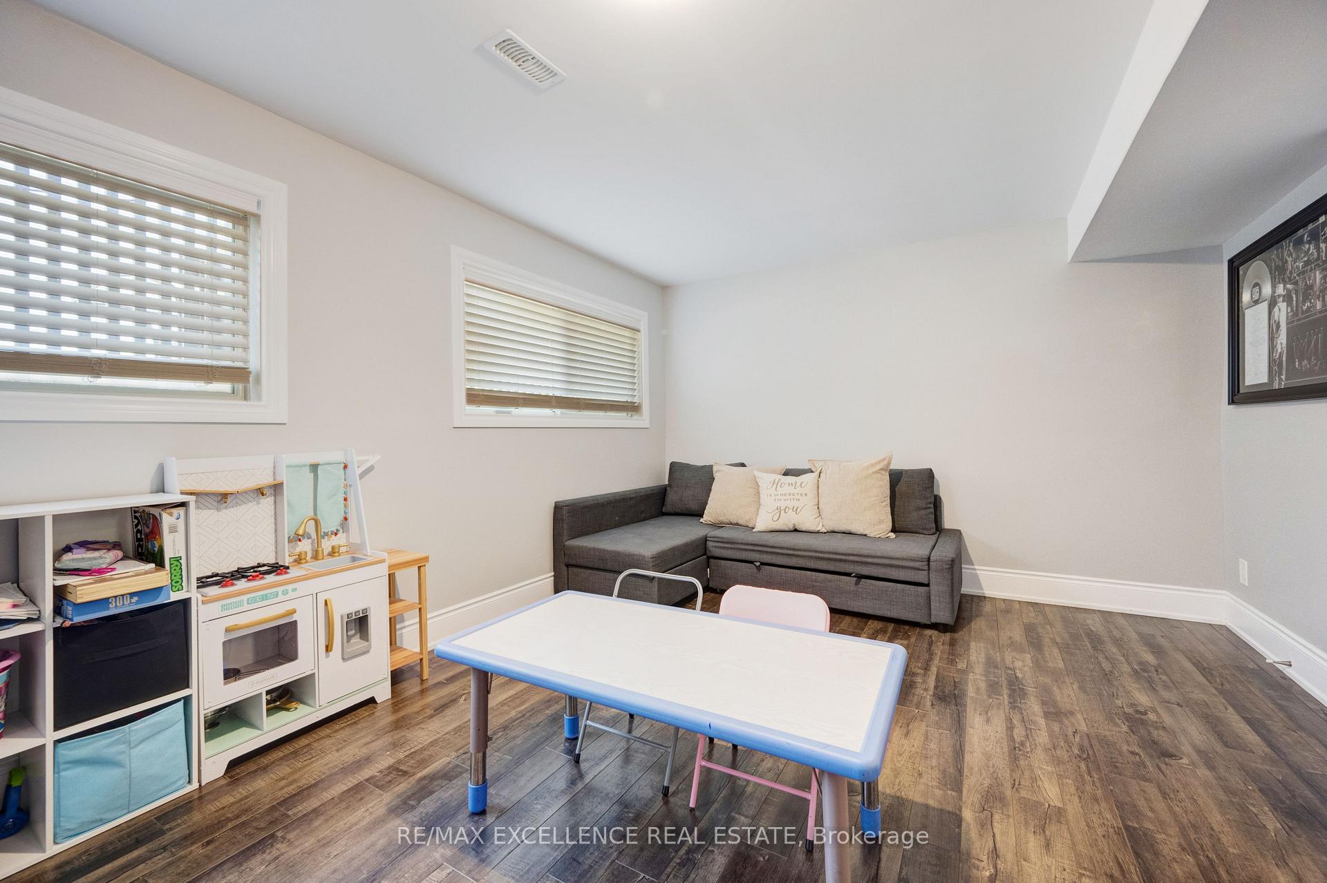 Photo 33 of 18 Carter Drive, Brampton, Brampton North — HOMEH