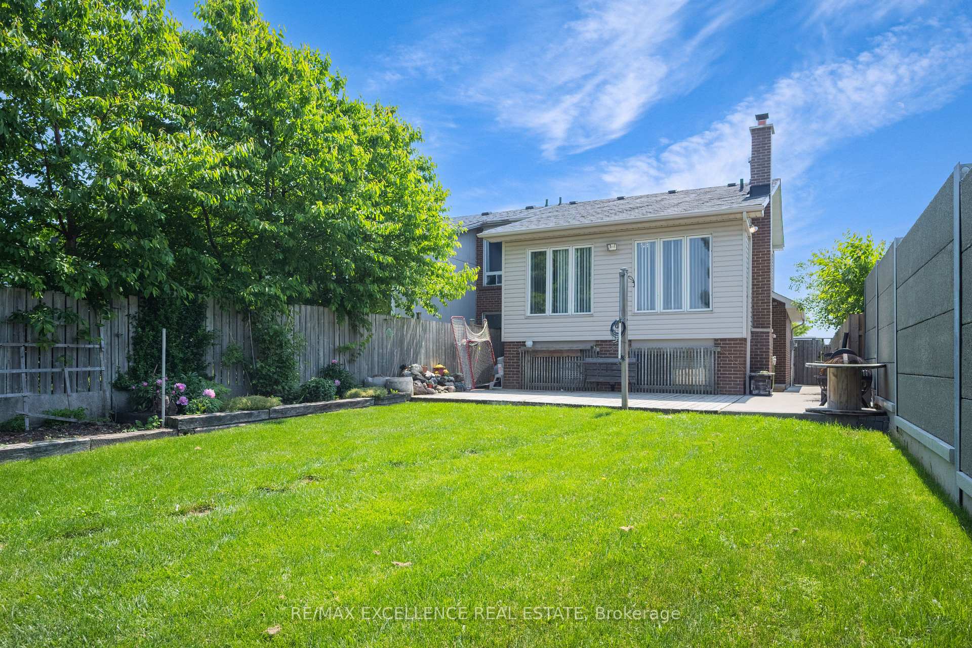 Photo 40 of 18 Carter Drive, Brampton, Brampton North — HOMEH