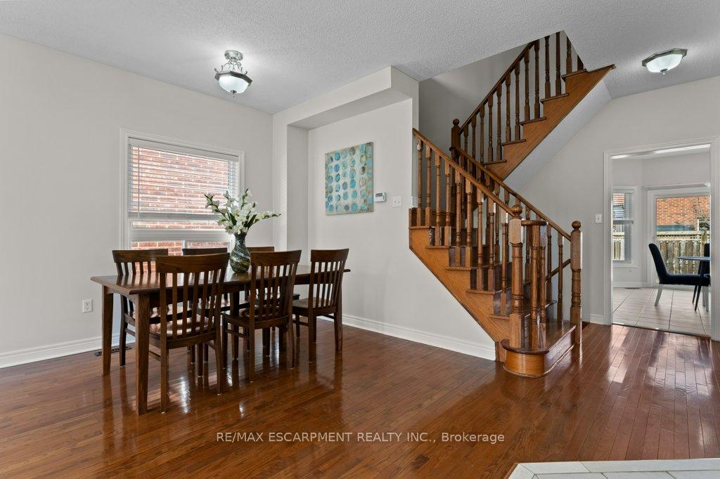 Photo 6 of 5441 Jacada Road, Burlington, Orchard — HOMEH