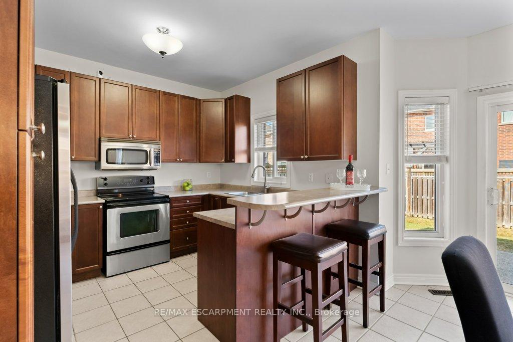 Photo 8 of 5441 Jacada Road, Burlington, Orchard — HOMEH