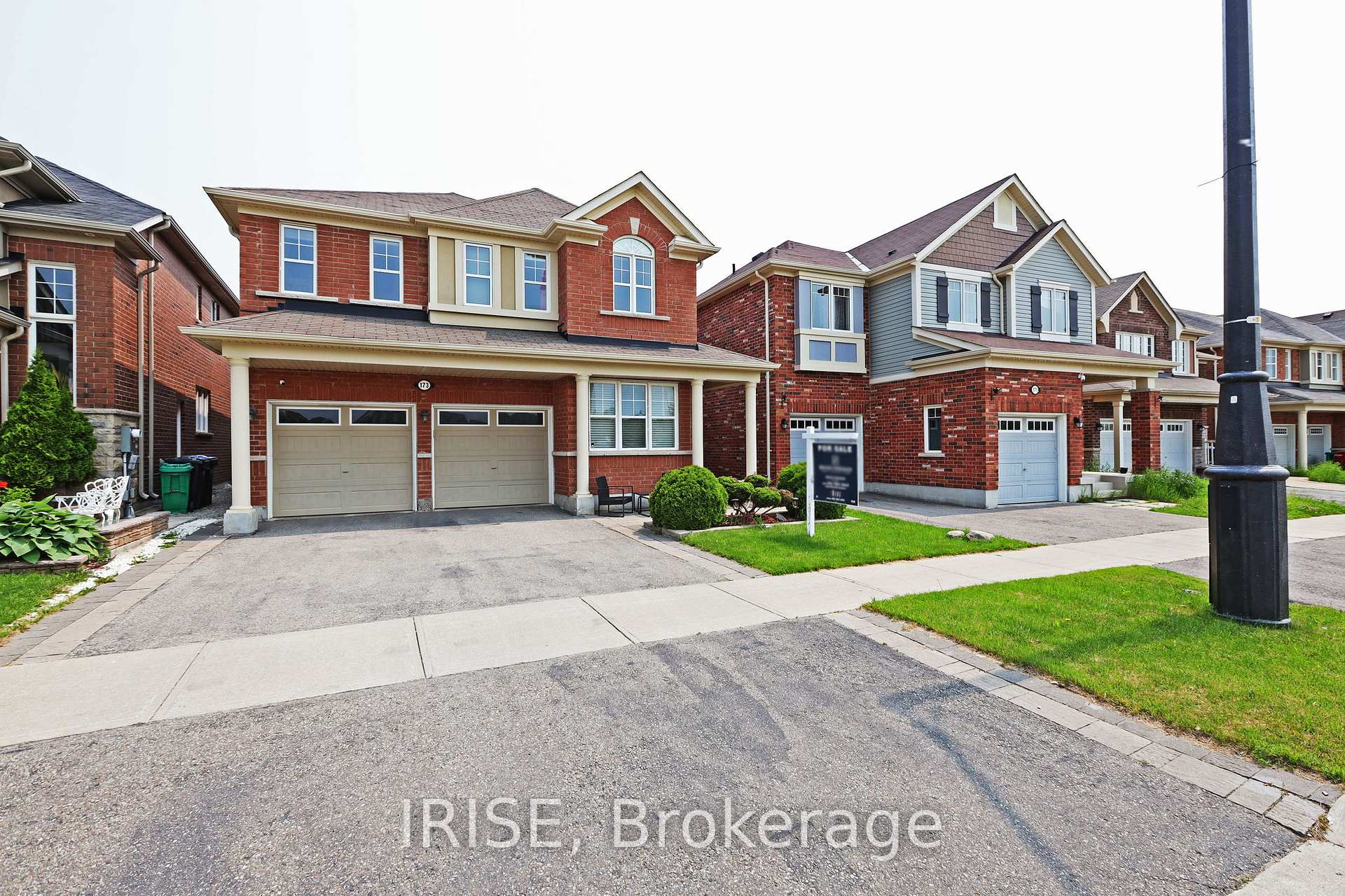 Photo 4 of 173 Robert Parkinson Drive, Brampton, Northwest Brampton — HOMEH