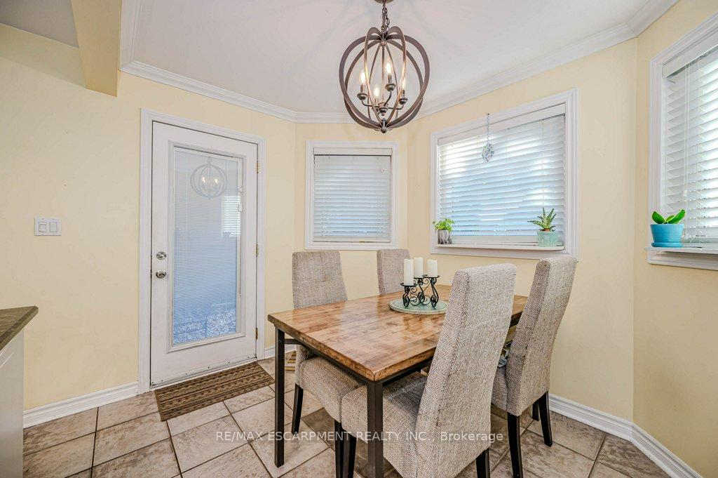 Photo 12 of 2378 Headon Road, Burlington, Headon — HOMEH
