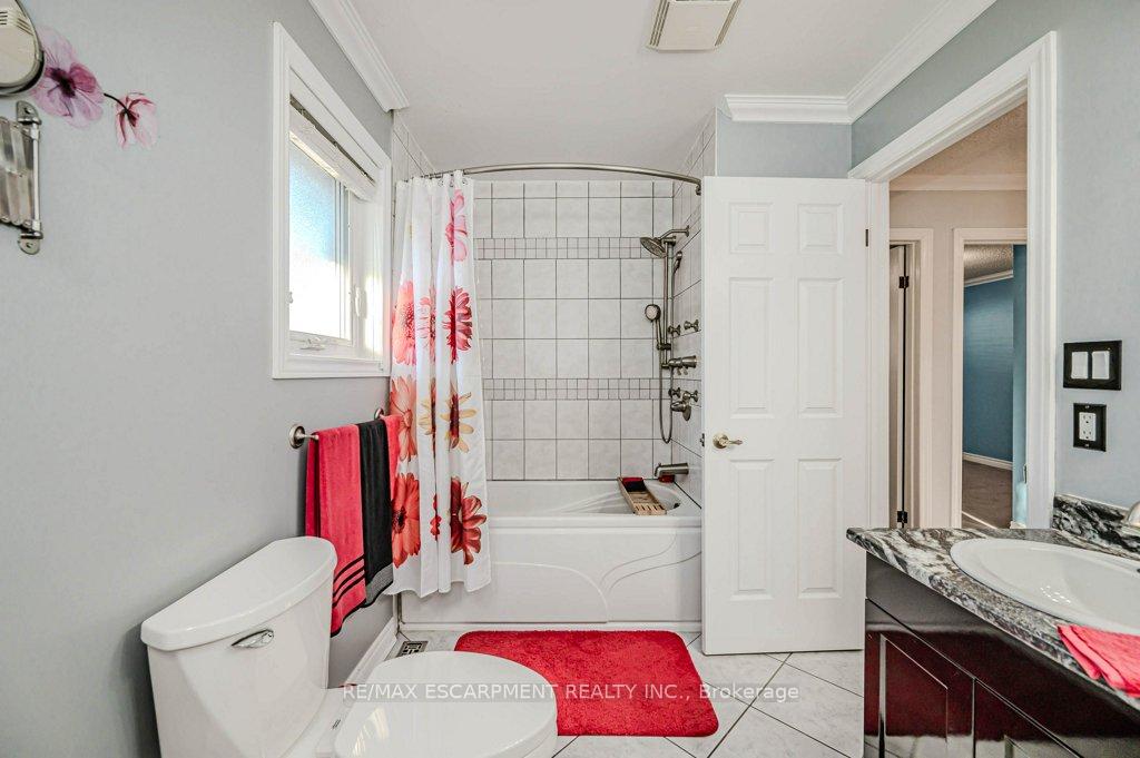 Photo 18 of 2378 Headon Road, Burlington, Headon — HOMEH