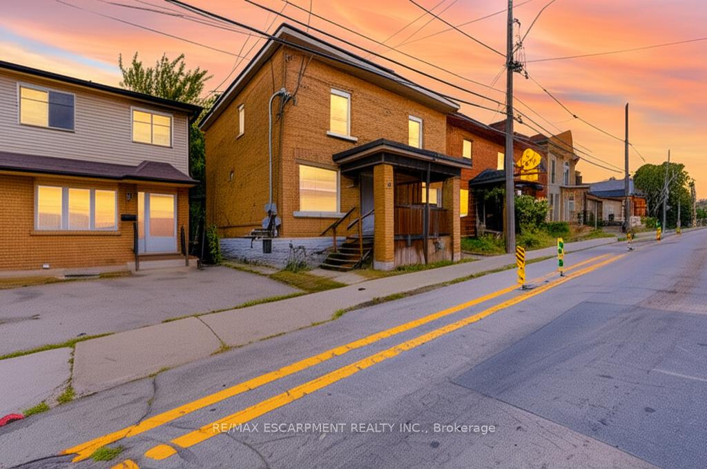 Photo 1 of 48 Locke Street S, Hamilton, Strathcona — HOMEH