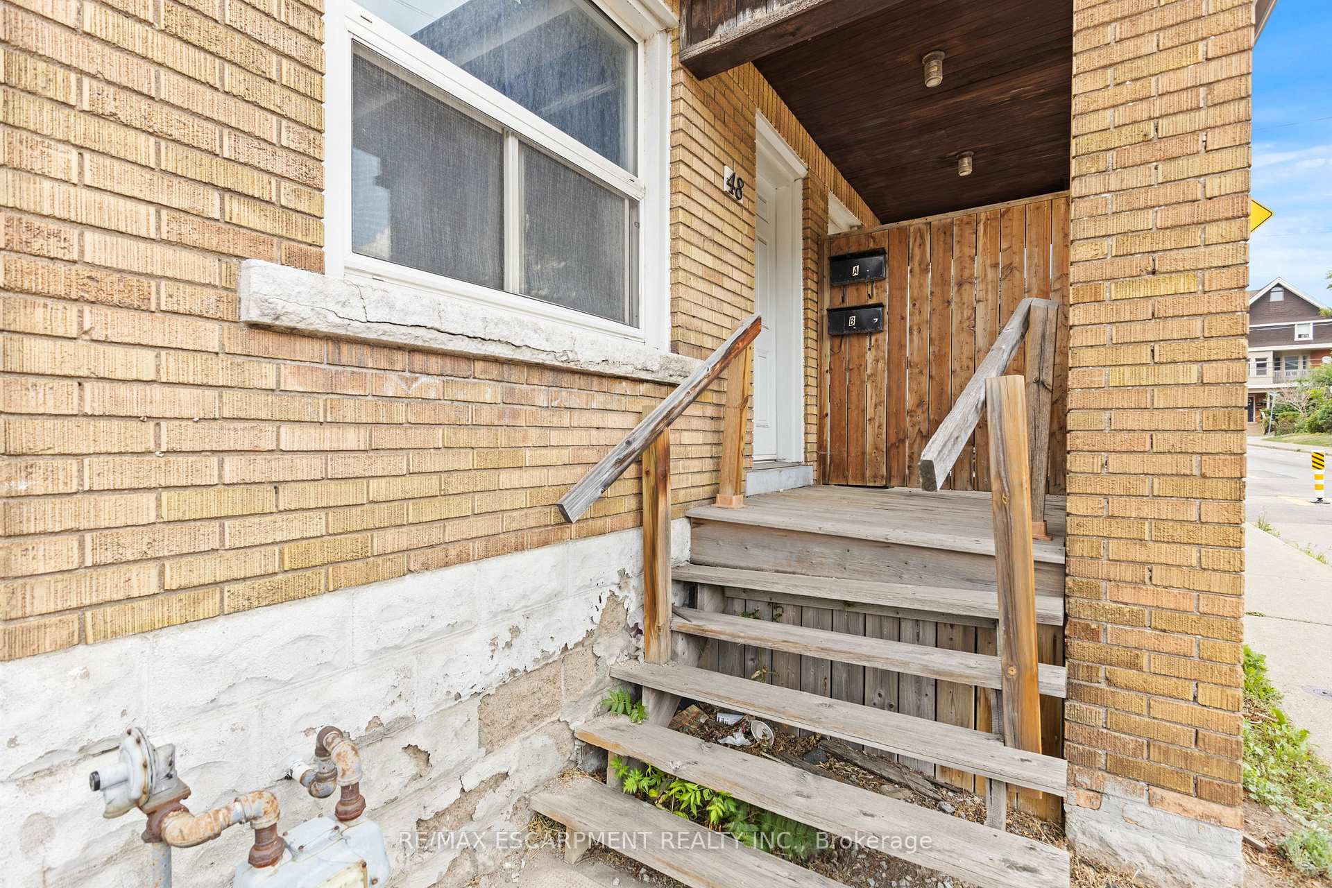 Photo 4 of 48 Locke Street S, Hamilton, Strathcona — HOMEH