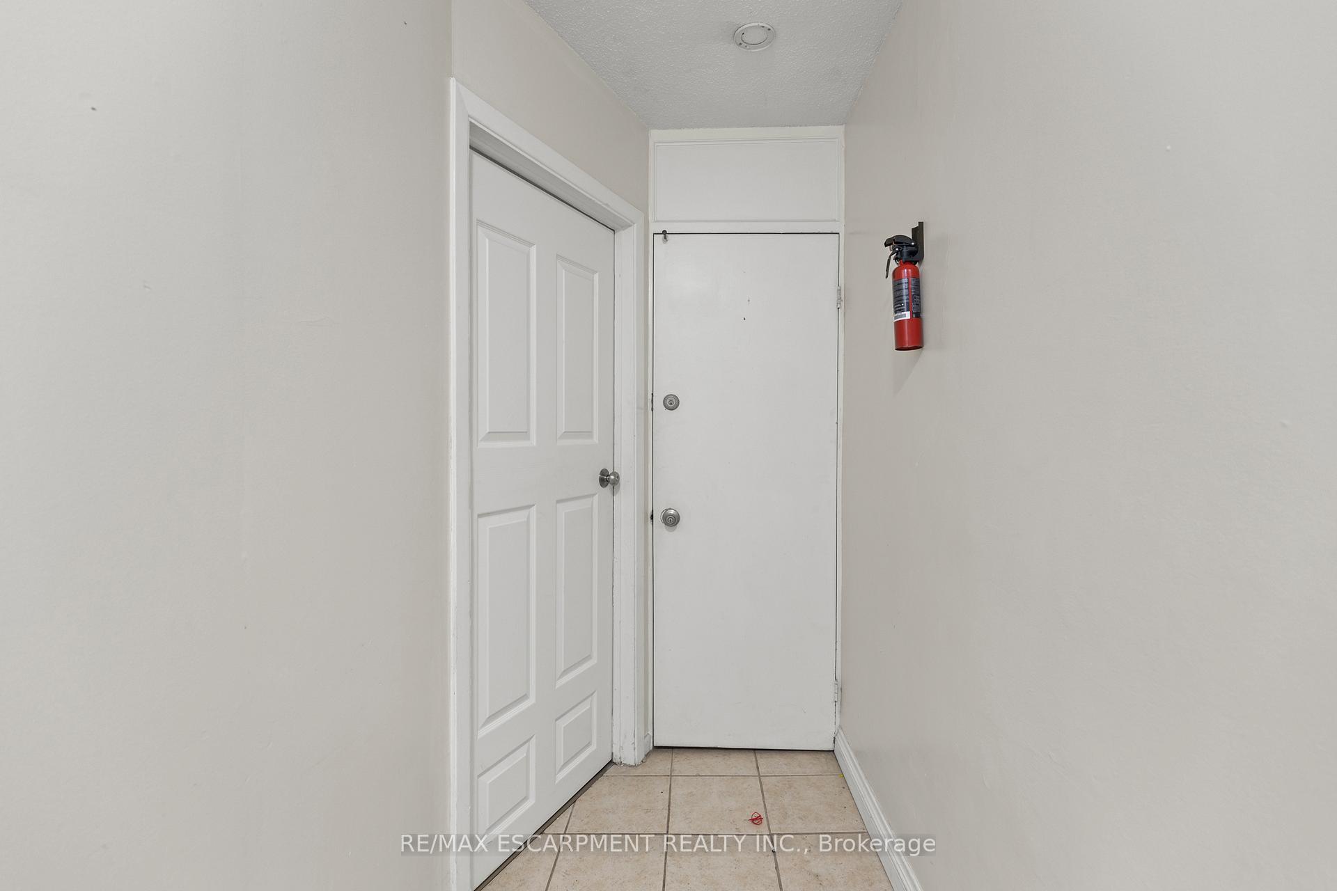 Photo 6 of 48 Locke Street S, Hamilton, Strathcona — HOMEH