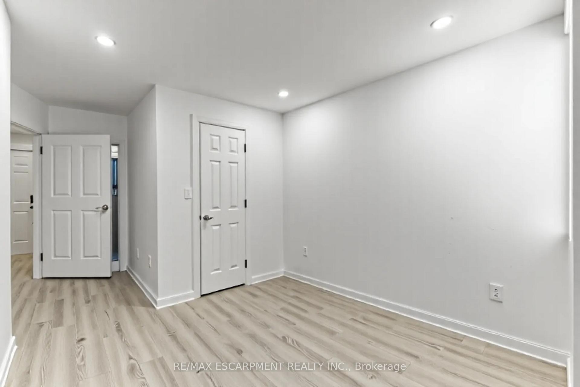 Photo 7 of 48 Locke Street S, Hamilton, Strathcona — HOMEH