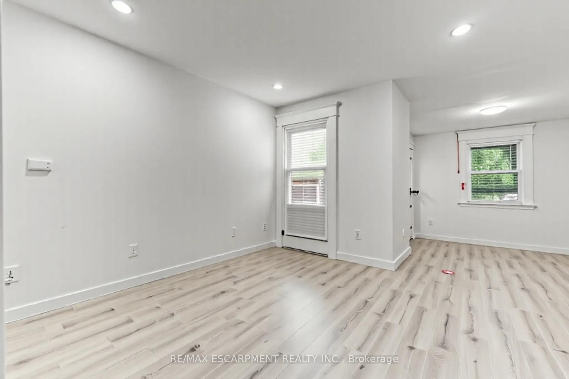 Photo 8 of 48 Locke Street S, Hamilton, Strathcona — HOMEH