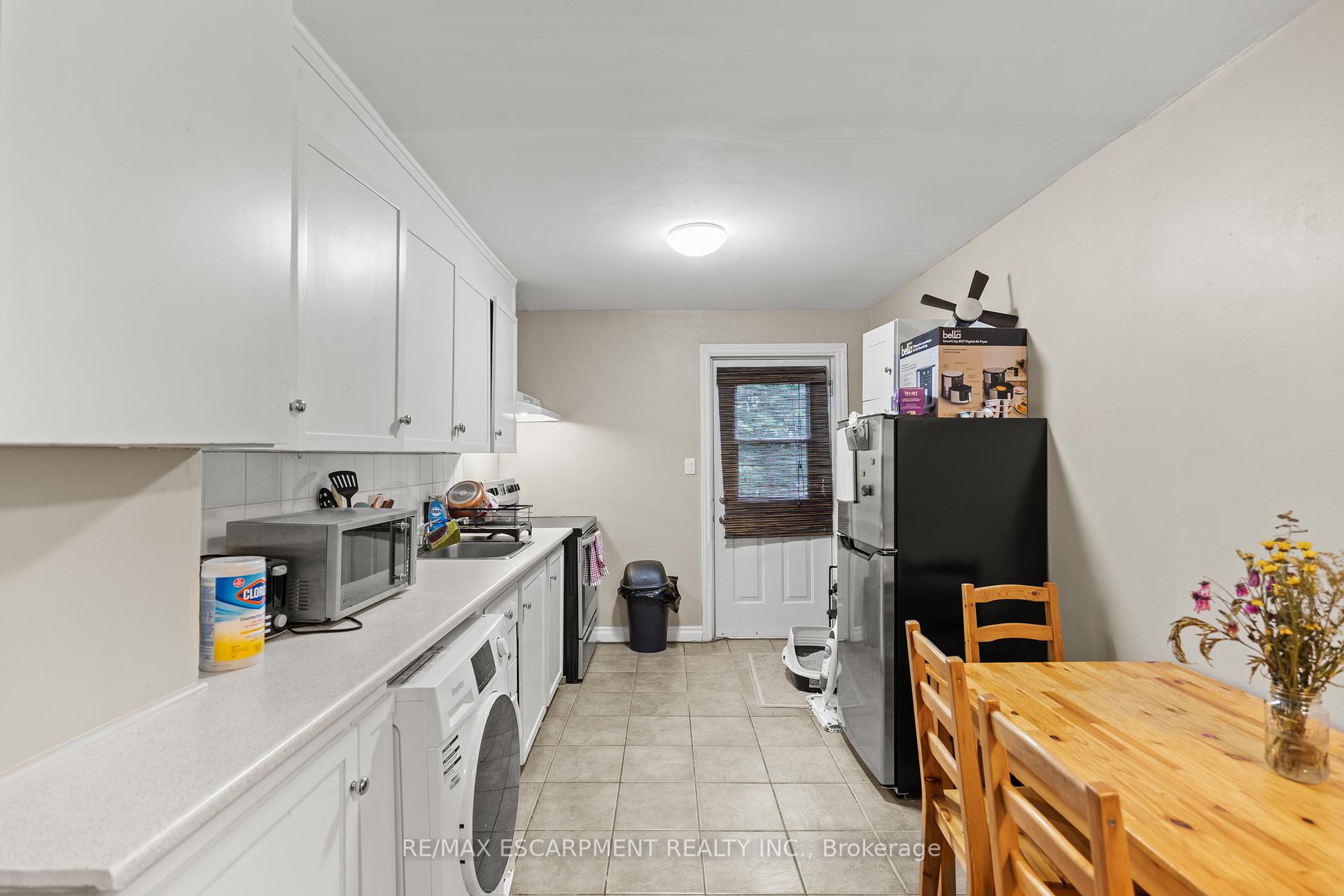 Photo 23 of 48 Locke Street S, Hamilton, Strathcona — HOMEH
